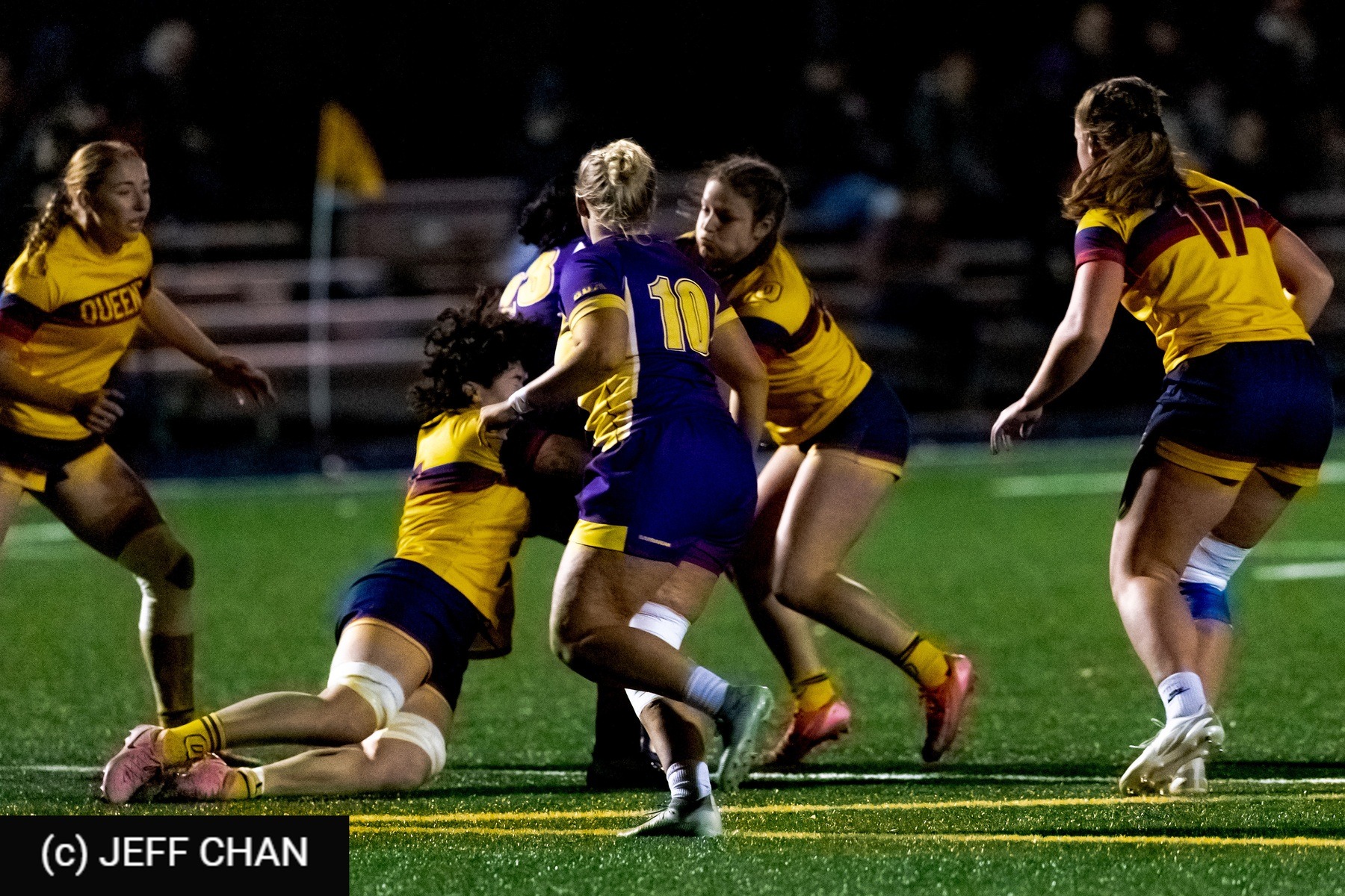  Queen's University - Wilfrid Laurier University - Rugby - OUA 2025 Queen's (W) vs Laurier (#OUW25QWLA10) Photo by: Jeff Chan | Siuxy Sports 2025-10-17