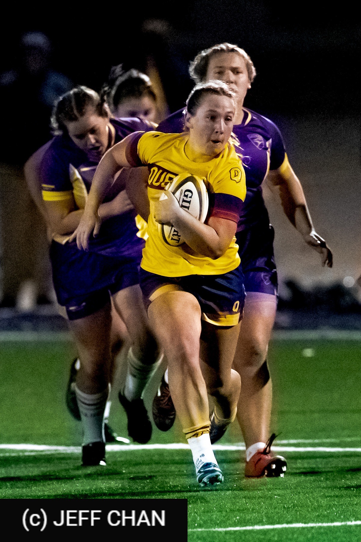  Queen's University - Wilfrid Laurier University - Rugby - OUA 2025 Queen's (W) vs Laurier (#OUW25QWLA10) Photo by: Jeff Chan | Siuxy Sports 2025-10-17