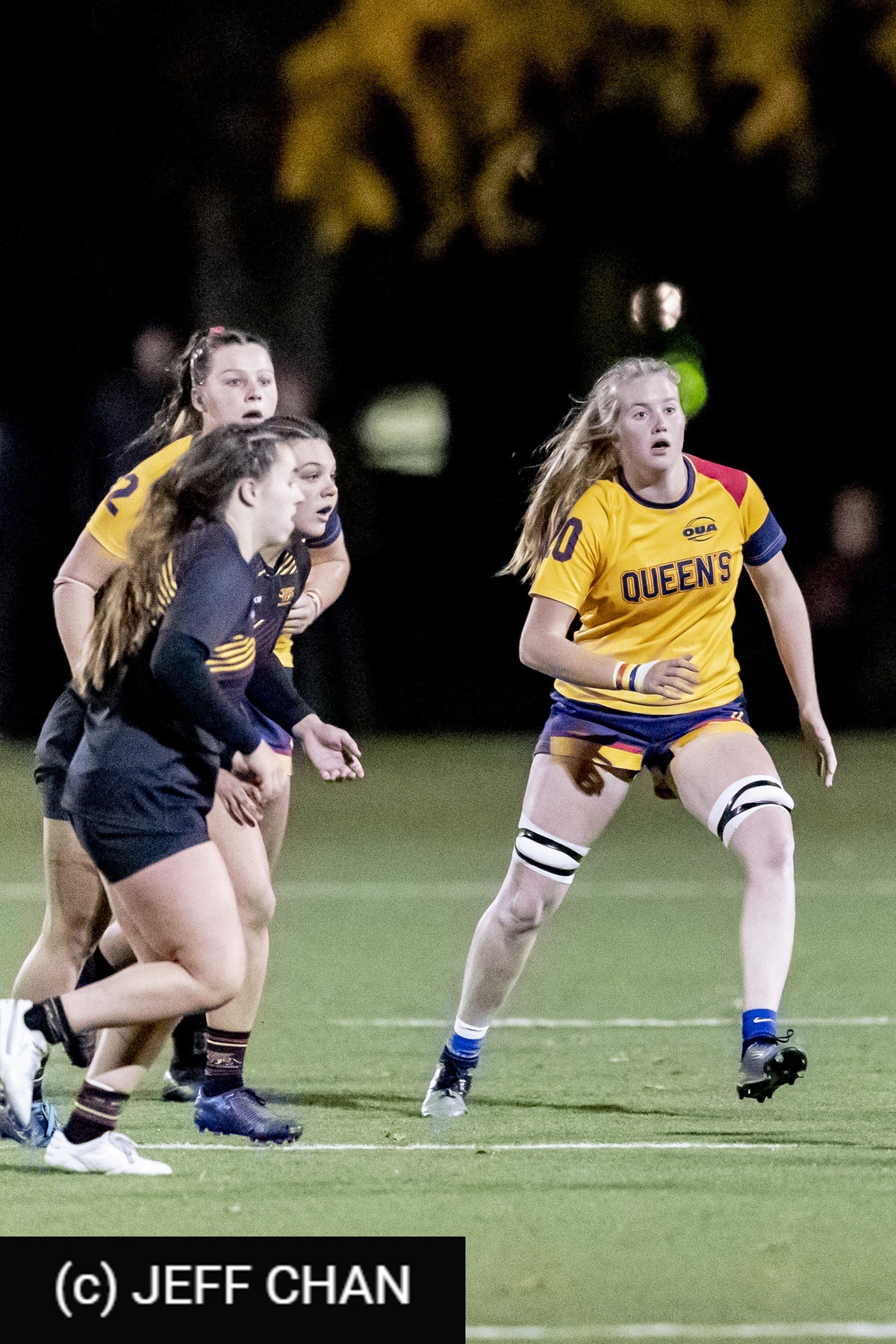  Queen's University - University of Guelph - Rugby - OUA 2022 Queen's (W) vs Guelph Champions (#OUW22QWGU10) Photo by: Jeff Chan | Siuxy Sports 2022-10-28