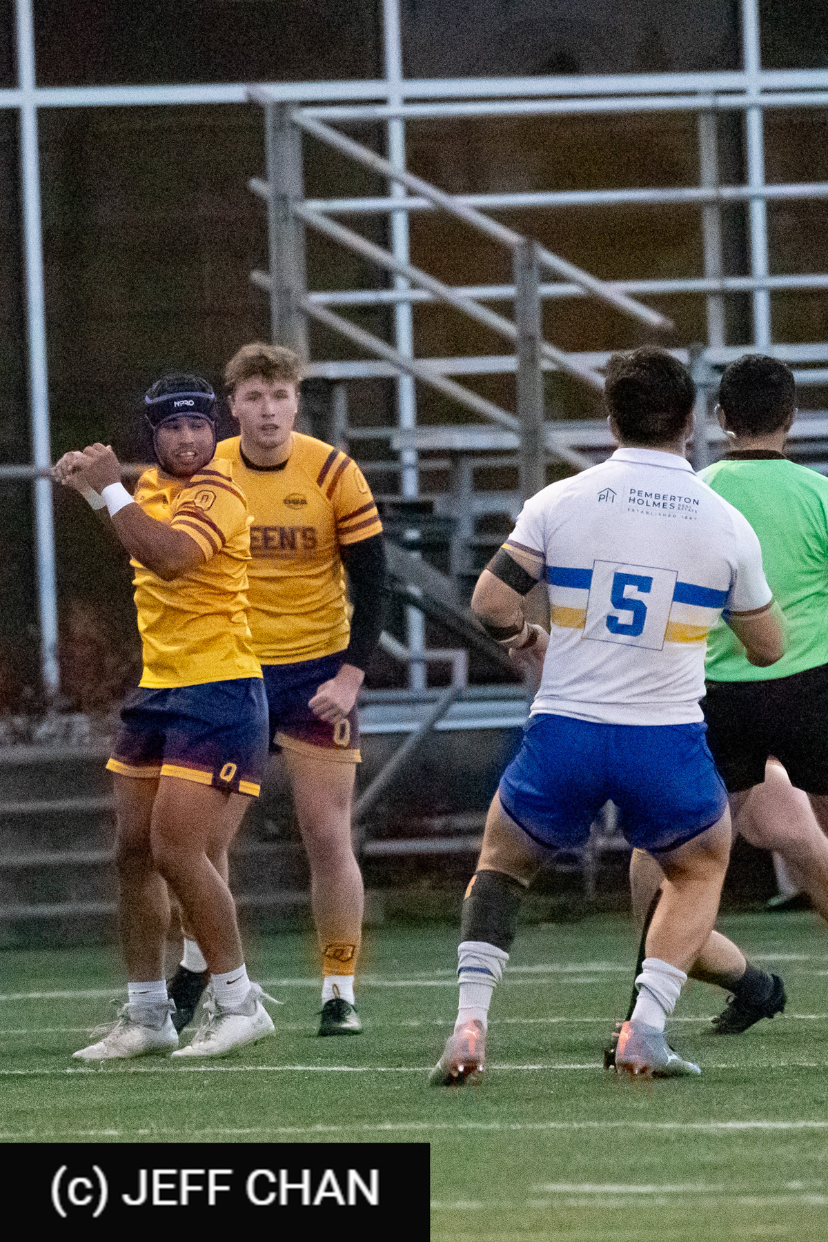 Owen LEE -  Queen's University - University of Victoria - Rugby - CANUMENS 2024 - Qtr final - Queen's vs UVic by Jeff Chan (#CANUMENS2403) Photo by: Jeff Chan | Siuxy Sports 2024-11-13