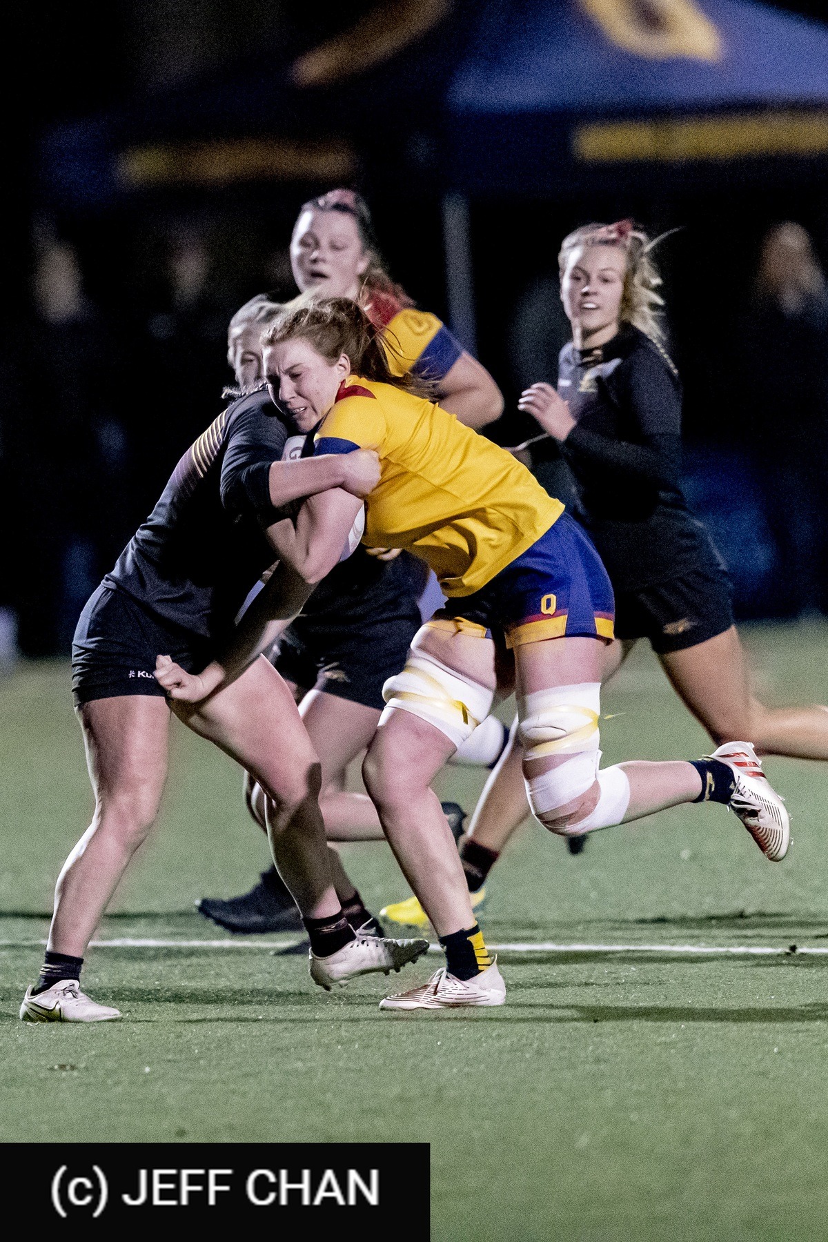  Queen's University - University of Guelph - Rugby - OUA 2022 Queen's (W) vs Guelph Champions (#OUW22QWGU10) Photo by: Jeff Chan | Siuxy Sports 2022-10-28