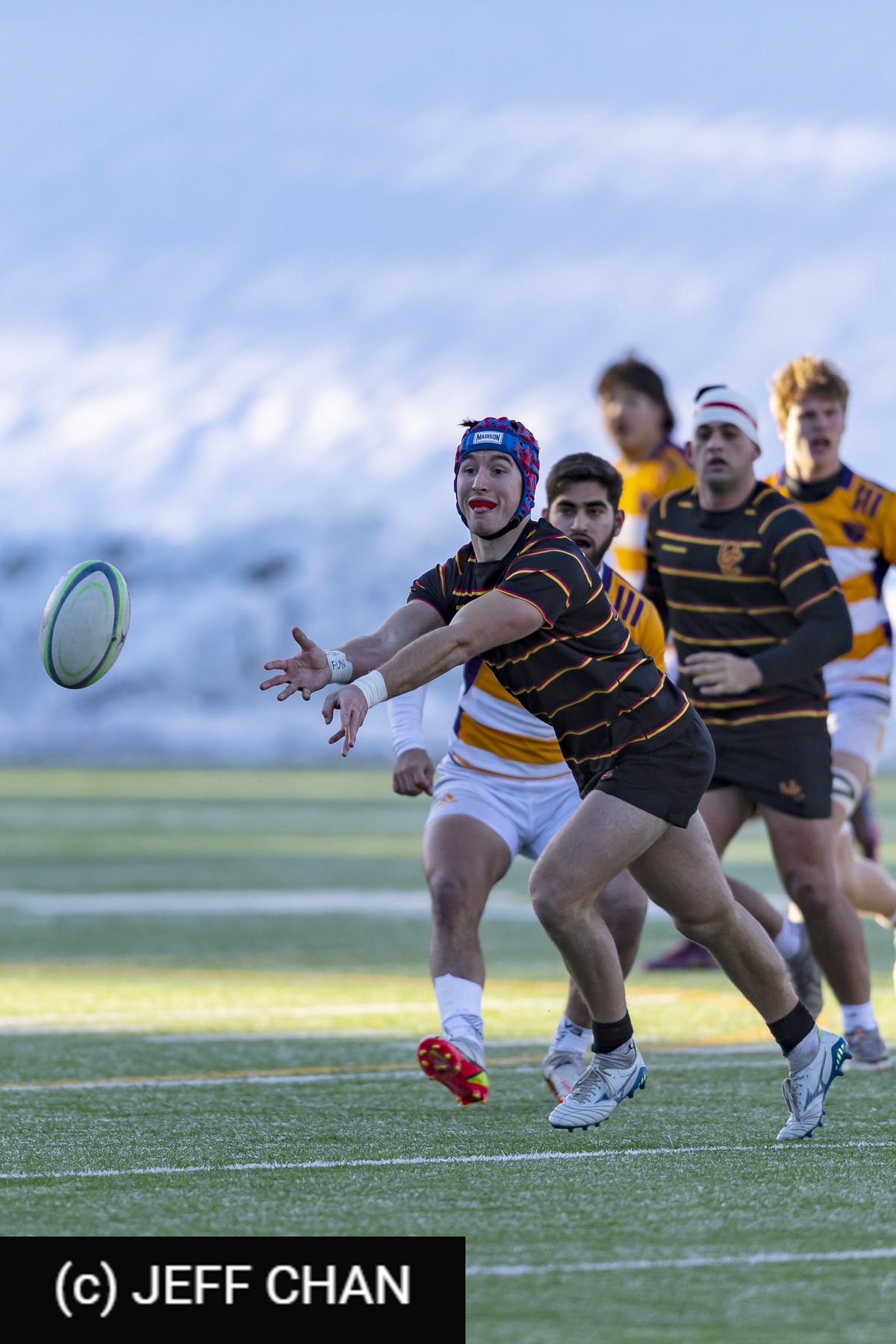 Kevin GHARIBIZADEH - Jordy NEARY -  Wilfrid Laurier University - University of Calgary - Rugby - CANUMENS 2022 - W Laurier U vs Calgary -  by Jeff Chan (#CANUMENS2210) Photo by: Jeff Chan | Siuxy Sports 2022-12-04