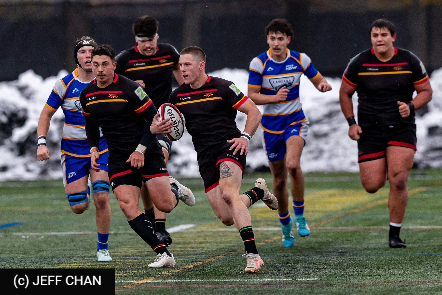 Liam BOWMAN - Jacob SCHULTZ - Charles TROLLIP -  University of Guelph - University of British Columbia Okanagan - Rugby - CANUMENS 2025 - University of Guelph v University of British Columbia Okanagan - Game#2 by Jeff Chan (#CANUMENS2572) Photo by: Jeff Chan | Siuxy Sports 2025-11-12