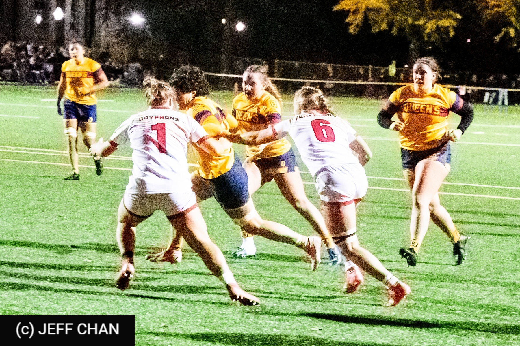  Queen's University - University of Guelph - Rugby - OUA 2025 Queen's (W) vs Guelph (#OUW25QWGU10) Photo by: Jeff Chan | Siuxy Sports 2025-10-24