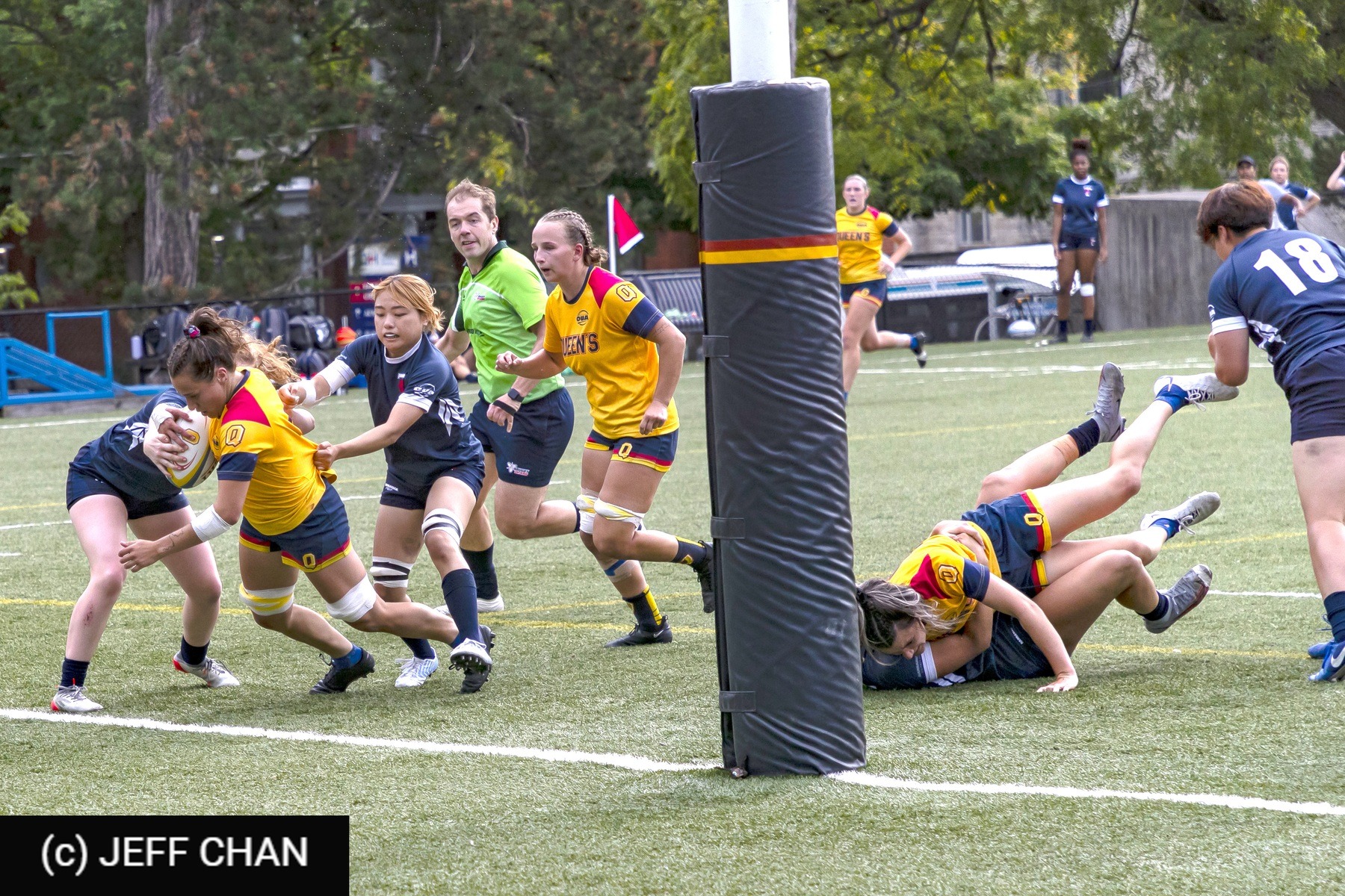  Queen's University - University of Toronto - Rugby - OUA 2023 Queen's (W) vs Toronto (#OUW23QWUT09) Photo by: Jeff Chan | Siuxy Sports 2023-09-09