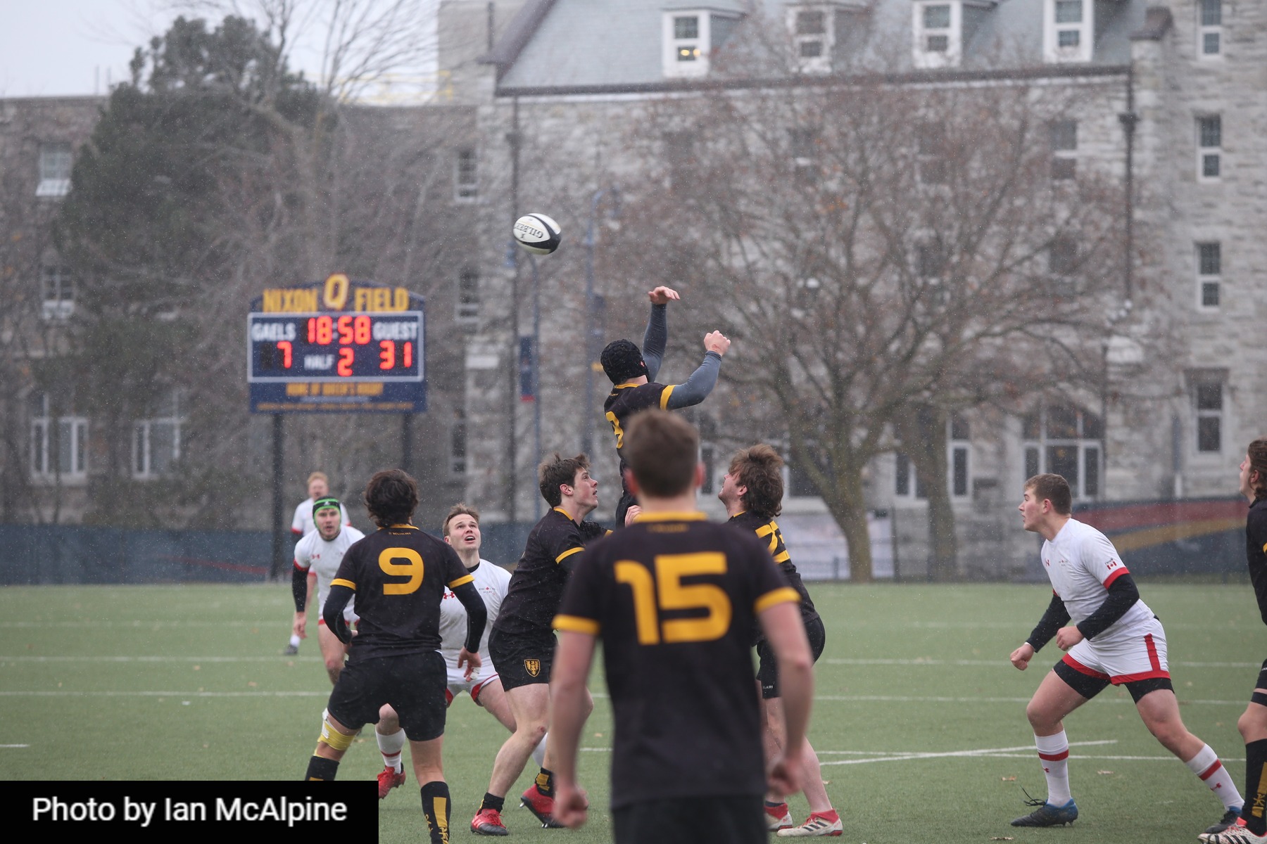 Isaiah ANDREWS -  Royal Military College of Canada - Dalhousie University - Rugby - CANUMENS 2021 - RMC of Canada vs Dalhousie U - by Jeff Chan (#CANUMENS2109) Photo by: Jeff Chan | Siuxy Sports 2021-11-28