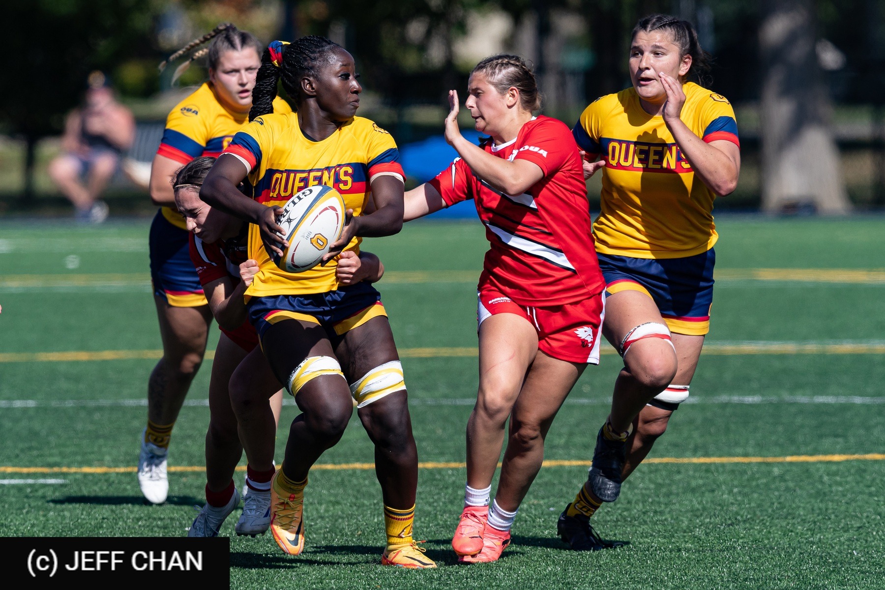  Queen's University - York University - Rugby - OUA 2025 Queen's (W) vs York (#OUW25QWYO09) Photo by: Jeff Chan | Siuxy Sports 2025-09-06