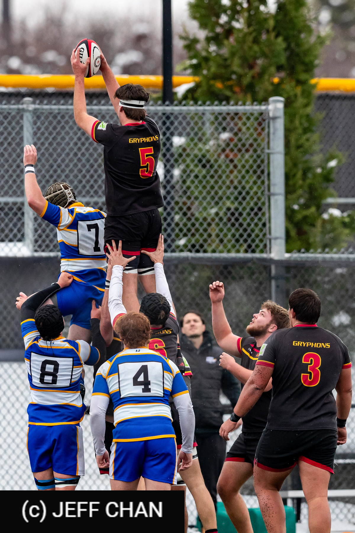  University of Guelph - University of British Columbia Okanagan - Rugby - CANUMENS 2025 - University of Guelph v University of British Columbia Okanagan - Game#2 by Jeff Chan (#CANUMENS2572) Photo by: Jeff Chan | Siuxy Sports 2025-11-12