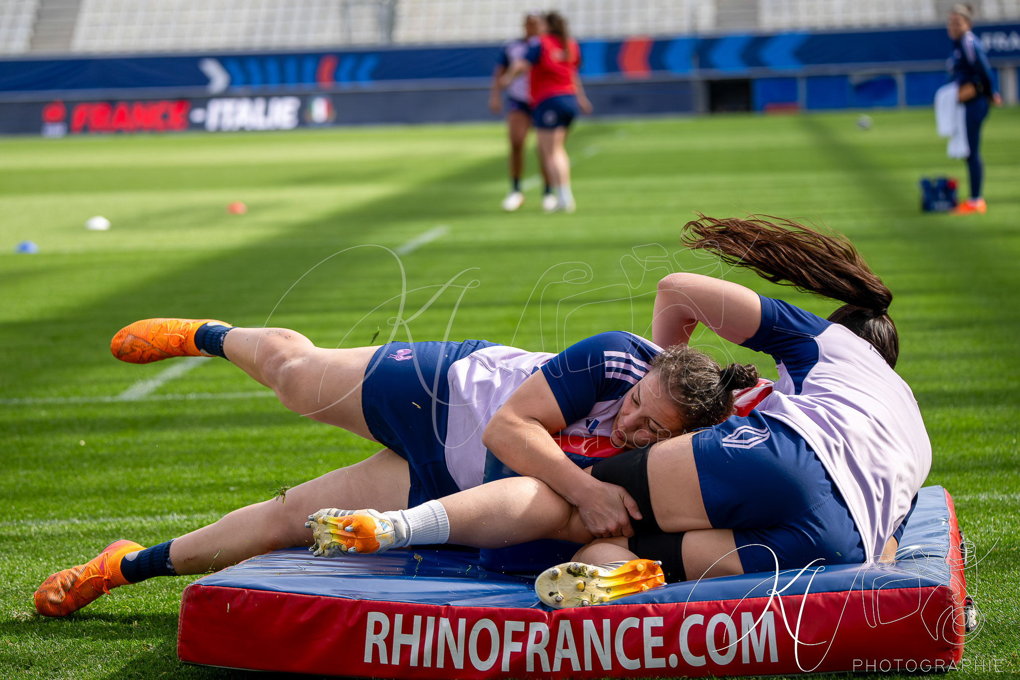  Équipe feminin de France de rugby à XV -  - Rugby - FFR 2026 - Équipe féminin de France de Rugby - Captain Run - Stade des Alpes (#FFR26EFRXVC04) Photo by: Karine Valentin | Siuxy Sports 2026-04-10