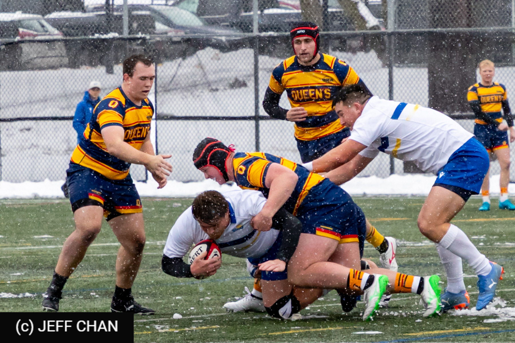 Cameron BUBYN -  Queen's University - University of Victoria - Rugby - CANUMENS 2025 - Queen's University vs University of Victoria - Game#1 by Jeff Chan (#CANUMENS2581) Photo by: Jeff Chan | Siuxy Sports 2025-11-12