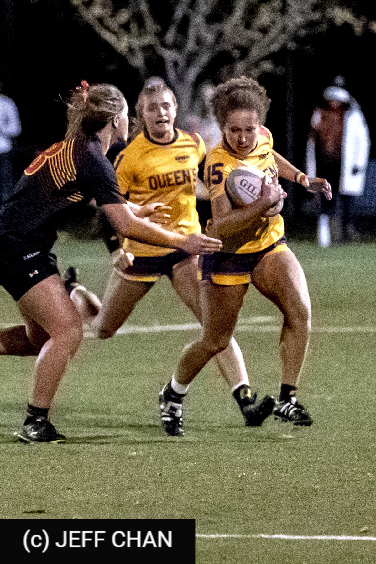  Queen's University - University of Guelph - Rugby - OUA 2022 Queen's (W) vs Guelph Champions (#OUW22QWGU10) Photo by: Jeff Chan | Siuxy Sports 2022-10-28