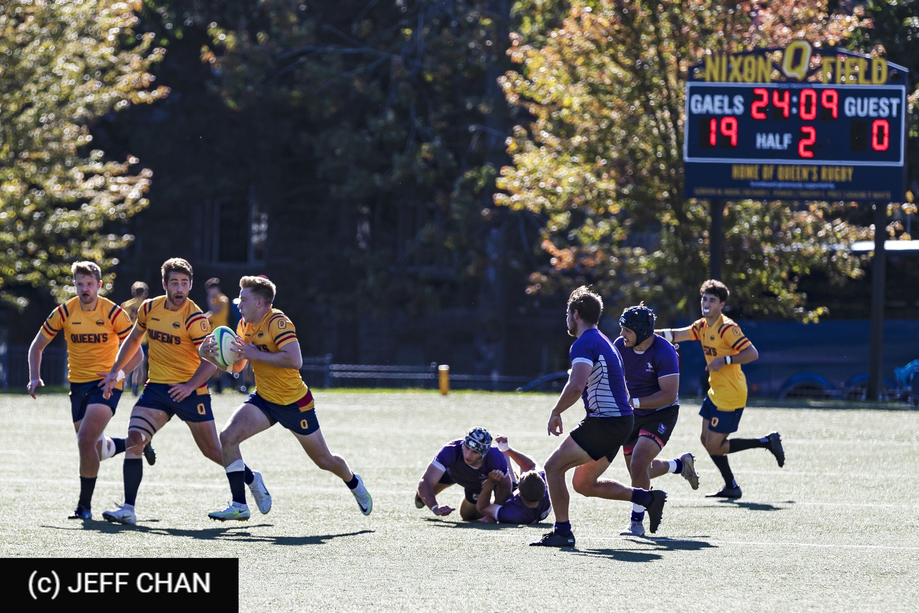  Queen's University - University of Western Ontario - Rugby - OUA 2022 Queen's vs Western (#OUA22QUWE09) Photo by: Jeff Chan | Siuxy Sports 2022-09-24