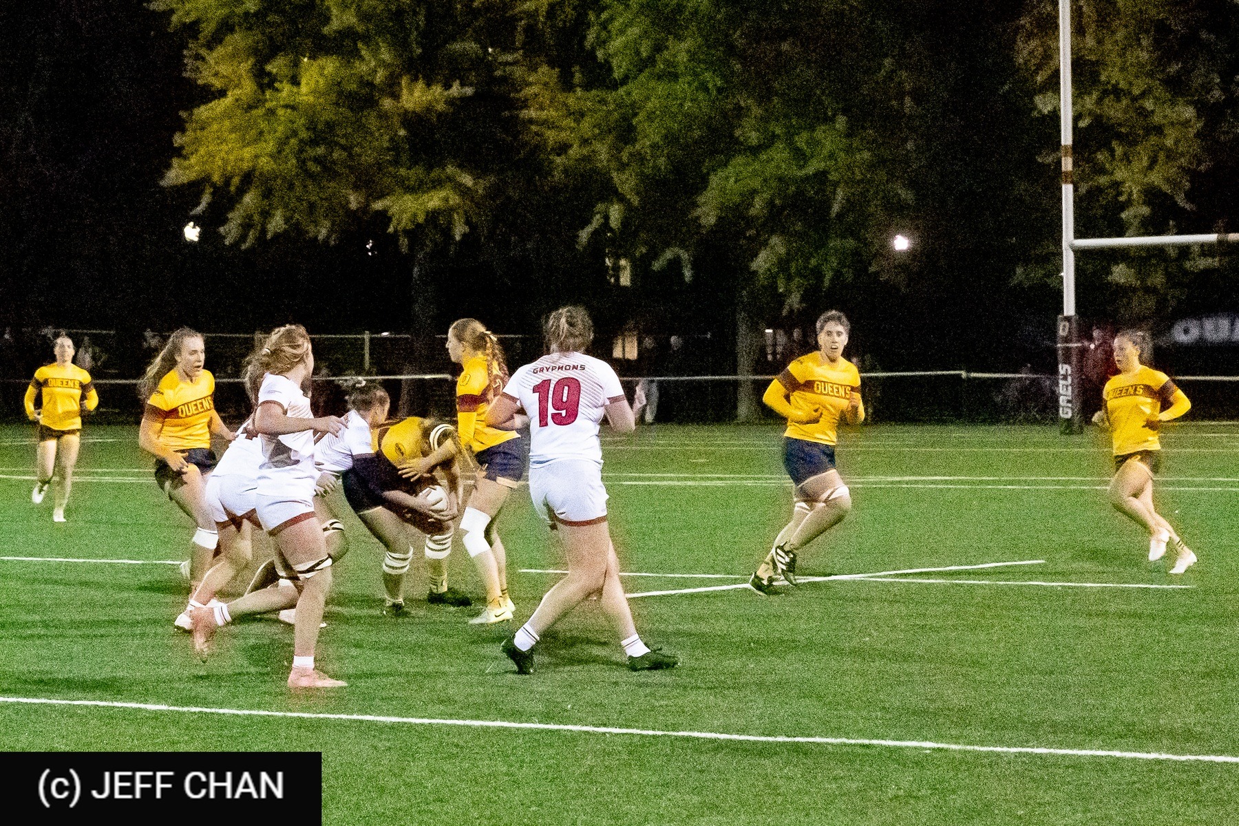  Queen's University - University of Guelph - Rugby - OUA 2025 Queen's (W) vs Guelph (#OUW25QWGU10) Photo by: Jeff Chan | Siuxy Sports 2025-10-24