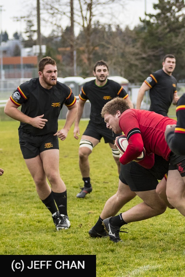 Matthew Van CAMP - Graeme FRANCOLINI -  University of Guelph - University of New Brunswick - Rugby - CANUMENS 2018 - U Guelph vs U New Brunswick SJ by Jeff Chan (#CANUMENS1805) Photo by: Jeff Chan | Siuxy Sports 2018-11-24