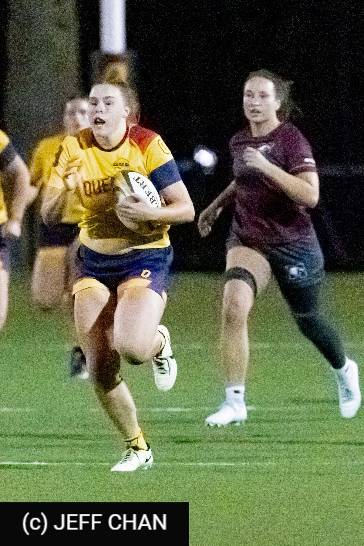  Queen's University - McMaster University - Rugby - OUA 2024 Queen's (W) vs McMaster (#OUW24QWMC10) Photo by: Jeff Chan | Siuxy Sports 2024-10-05