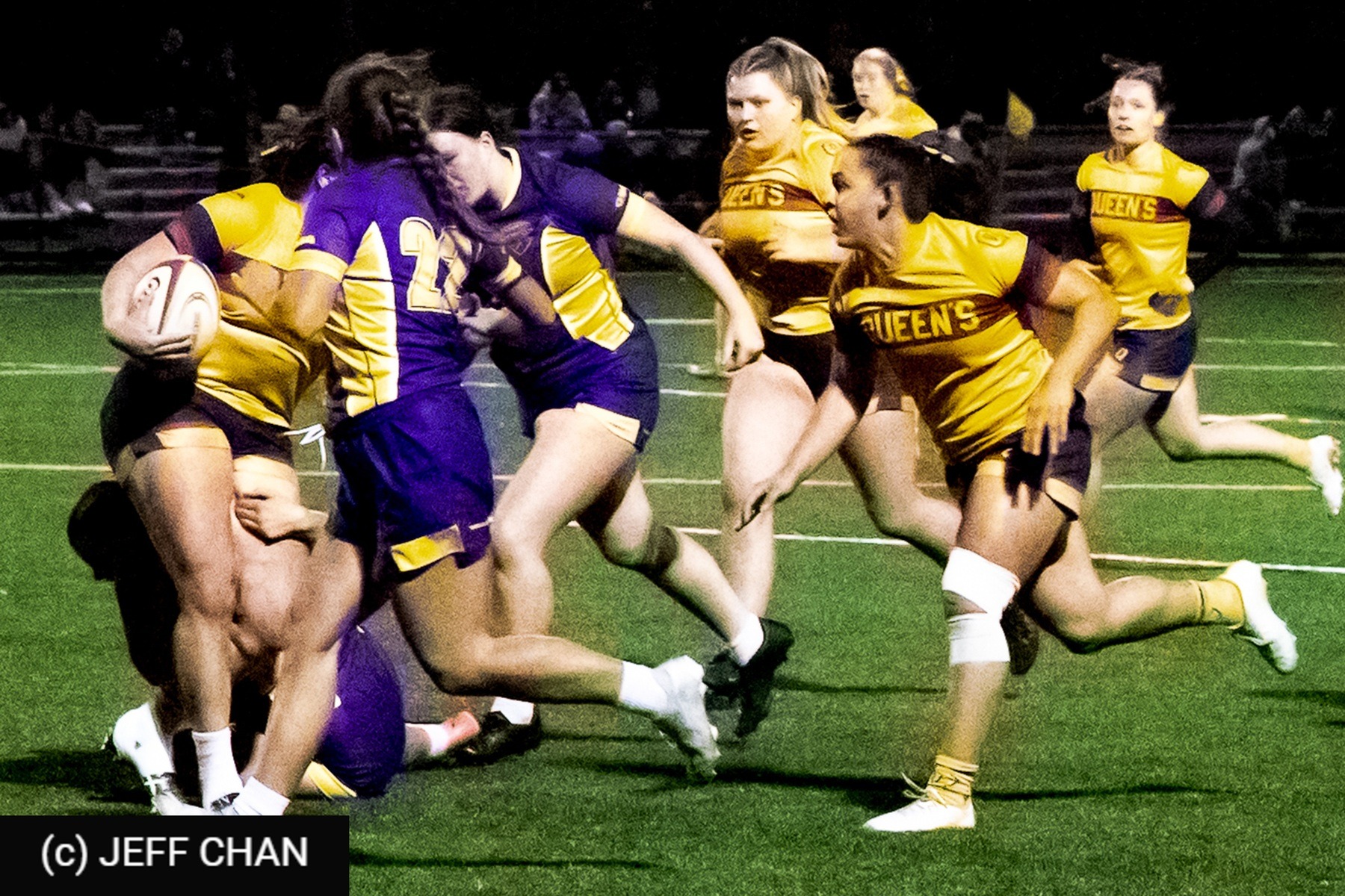  Queen's University - Wilfrid Laurier University - Rugby - OUA 2025 Queen's (W) vs Laurier (#OUW25QWLA10) Photo by: Jeff Chan | Siuxy Sports 2025-10-17