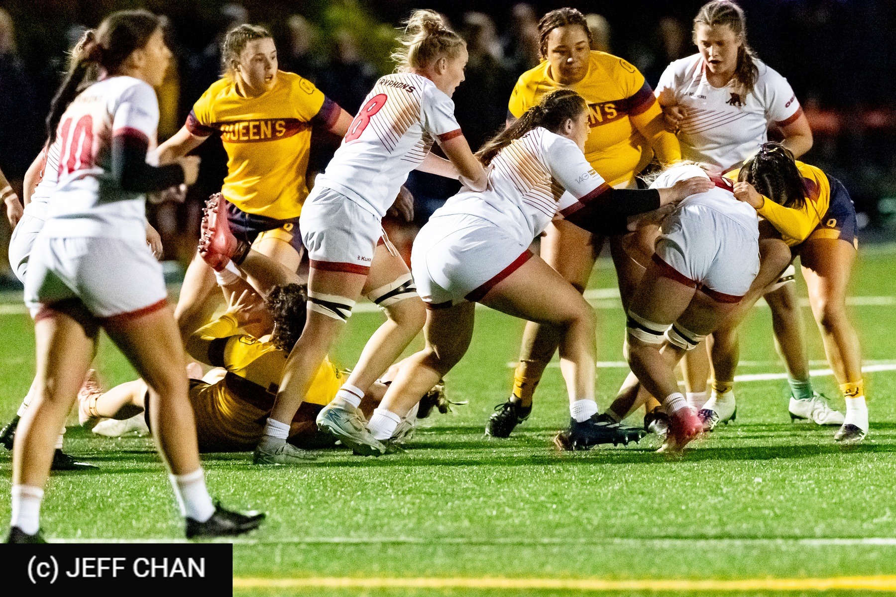  Queen's University - University of Guelph - Rugby - OUA 2025 Queen's (W) vs Guelph (#OUW25QWGU10) Photo by: Jeff Chan | Siuxy Sports 2025-10-24