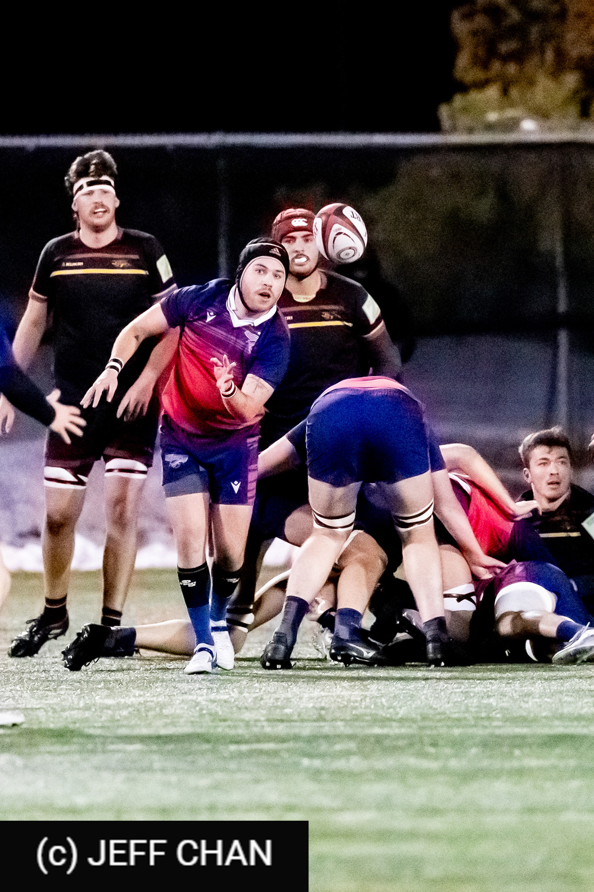 Logan CAKO - Sebastiano De GRANDIS -  ÉTS (École de technologie supérieure) - University of Guelph - Rugby - CANUMENS 2025 - École de Technologie Supérieure vs University of Guelph - Game#12 Final by Jeff Chan (#CANUMENS2582) Photo by: Jeff Chan | Siuxy Sports 2025-11-16