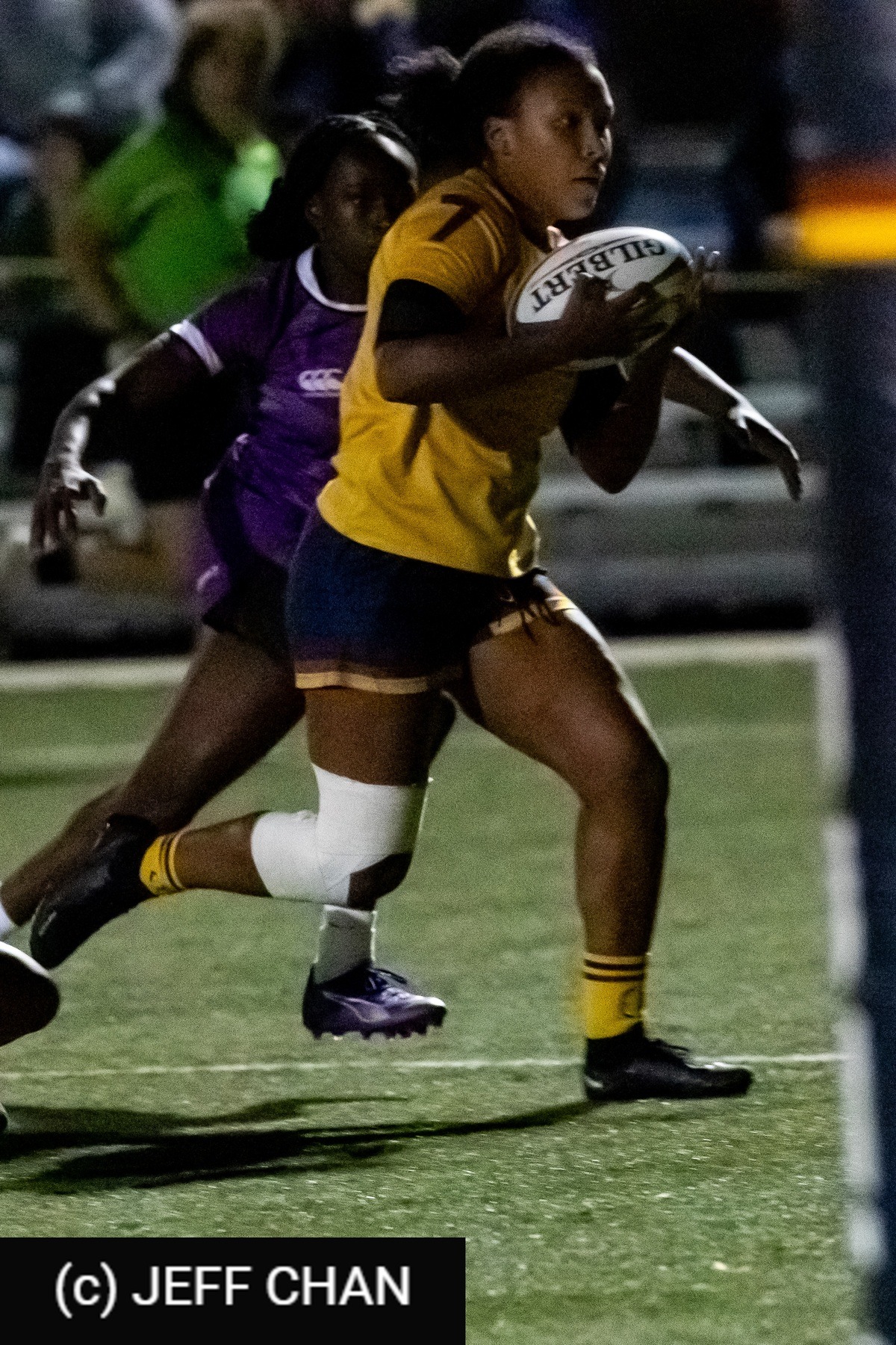  Queen's University - University of Western Ontario - Rugby - OUA 2024 Queen's (W) vs Western (#OUW24QWWE10) Photo by: Jeff Chan | Siuxy Sports 2024-10-18