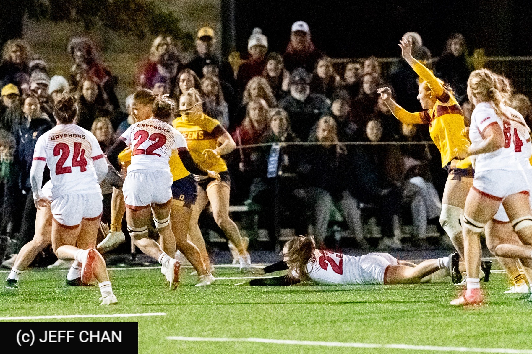  Queen's University - University of Guelph - Rugby - OUA 2025 Queen's (W) vs Guelph (#OUW25QWGU10) Photo by: Jeff Chan | Siuxy Sports 2025-10-24