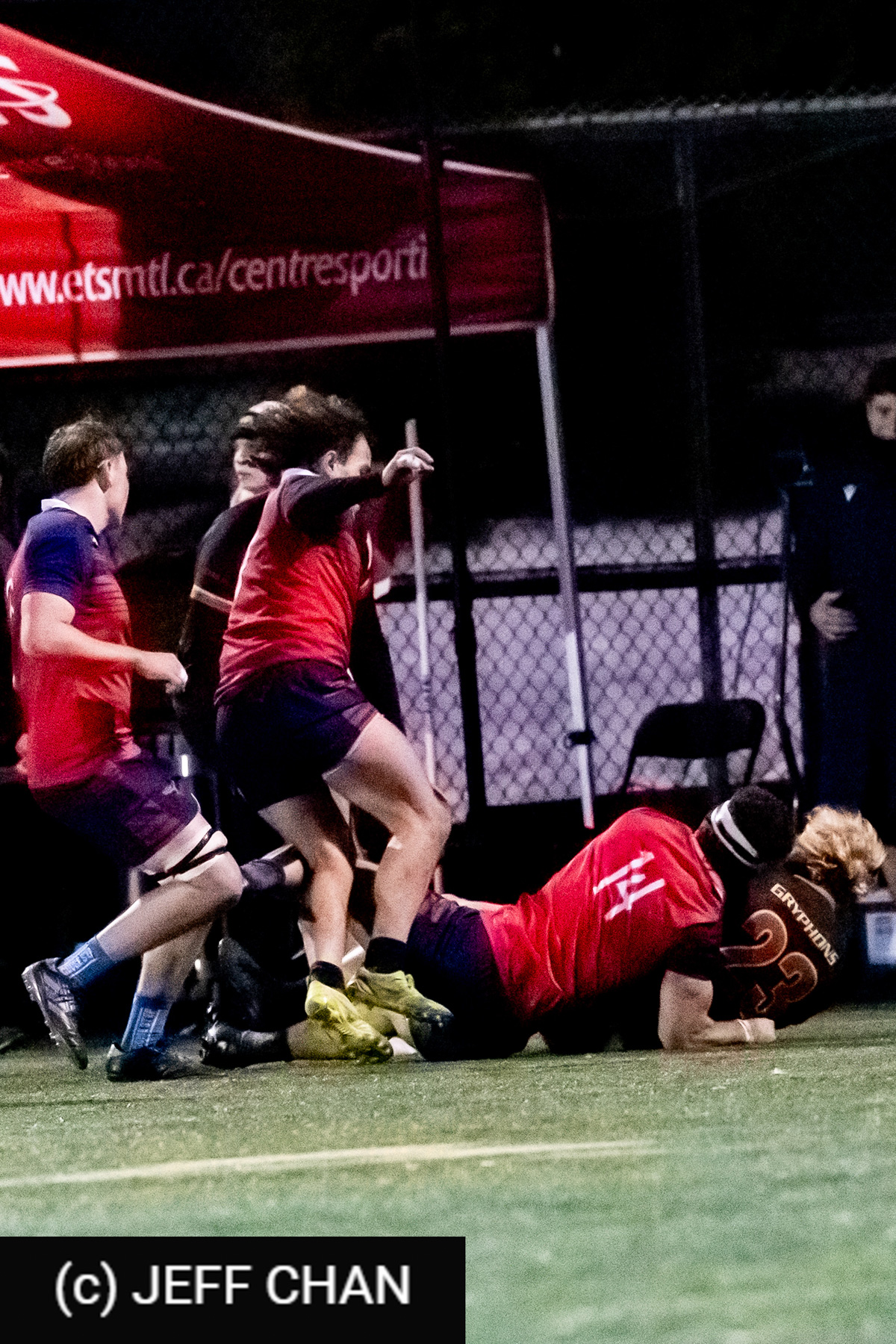  ÉTS (École de technologie supérieure) - University of Guelph - Rugby - CANUMENS 2025 - École de Technologie Supérieure vs University of Guelph - Game#12 Final by Jeff Chan (#CANUMENS2582) Photo by: Jeff Chan | Siuxy Sports 2025-11-16