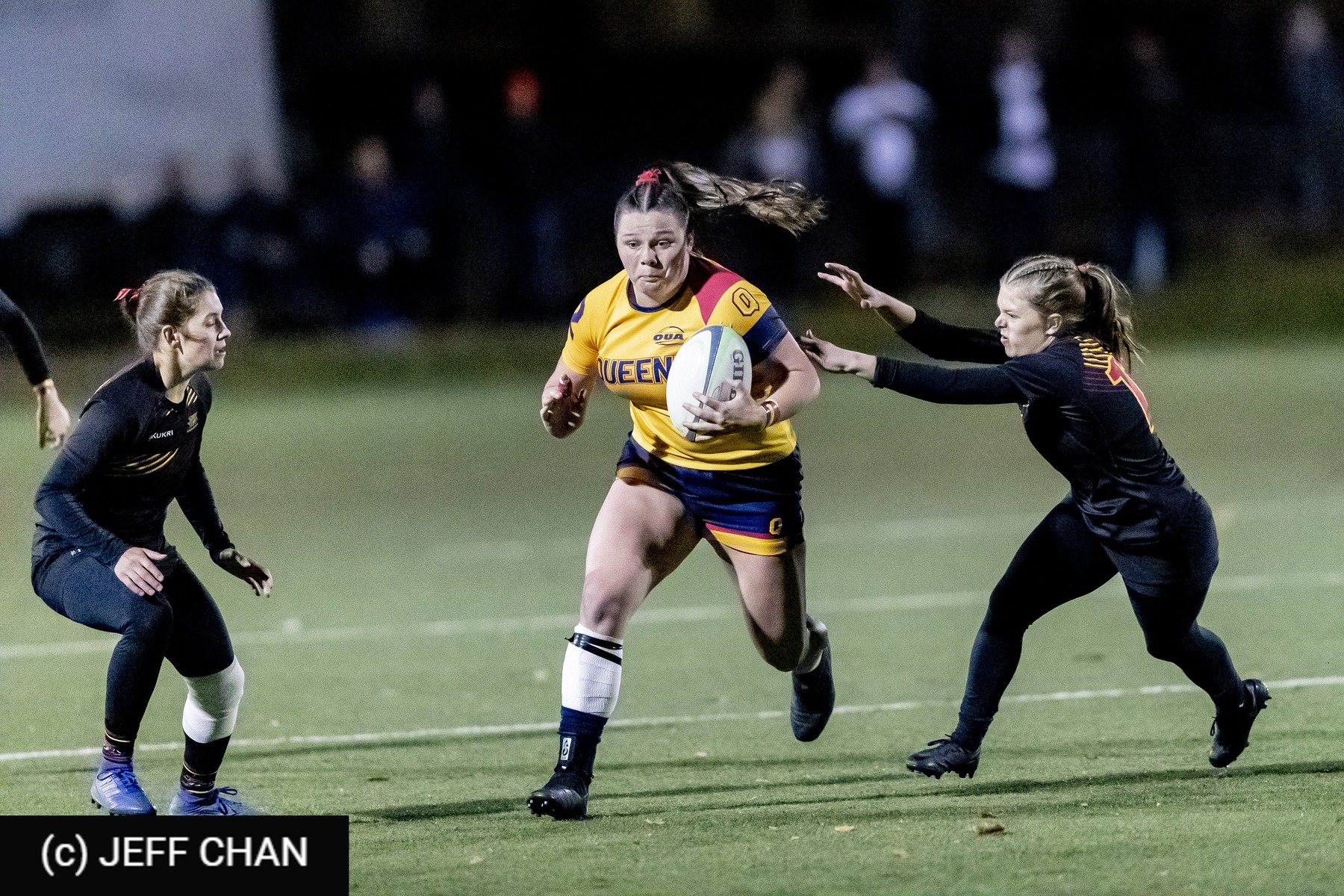  Queen's University - University of Guelph - Rugby - OUA 2022 Queen's (W) vs Guelph Champions (#OUW22QWGU10) Photo by: Jeff Chan | Siuxy Sports 2022-10-28