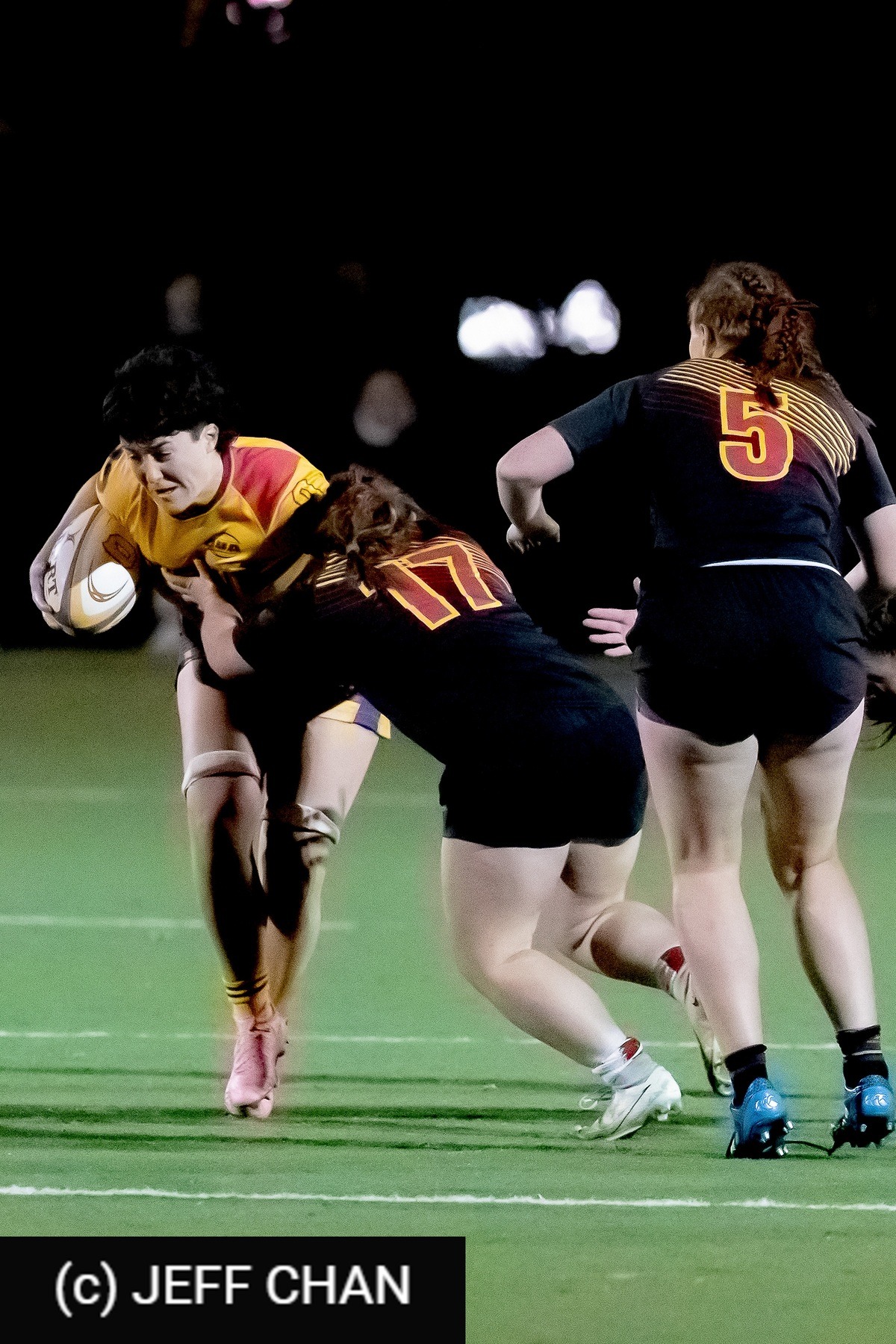 Queen's University - University of Guelph - Rugby - OUA 2024 Queen's (W) vs Guelph (#OUW24QWGU10) Photo by: Jeff Chan | Siuxy Sports 2024-10-25