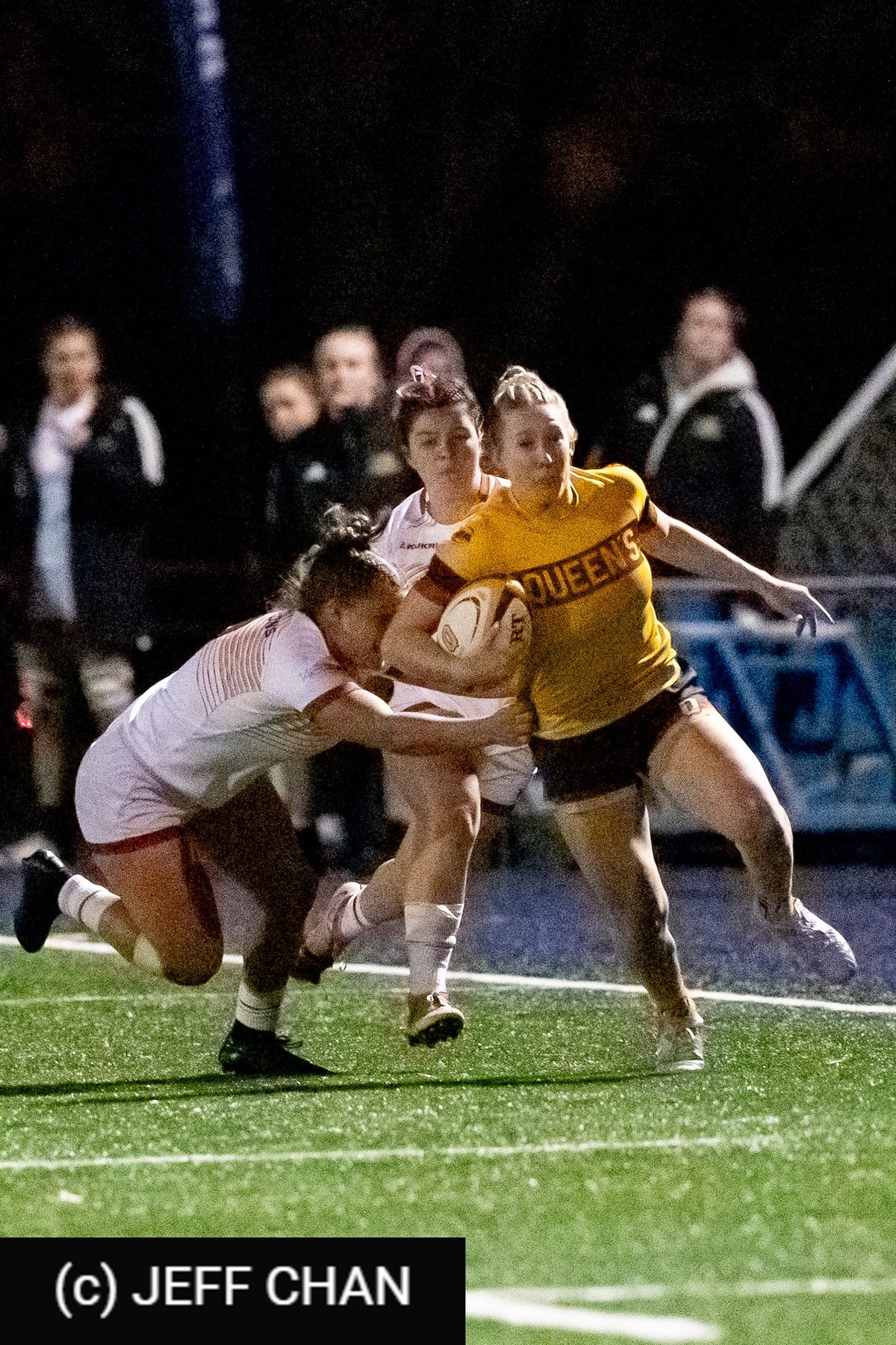  Queen's University - University of Guelph - Rugby - OUA 2025 Queen's (W) vs Guelph (#OUW25QWGU10) Photo by: Jeff Chan | Siuxy Sports 2025-10-24