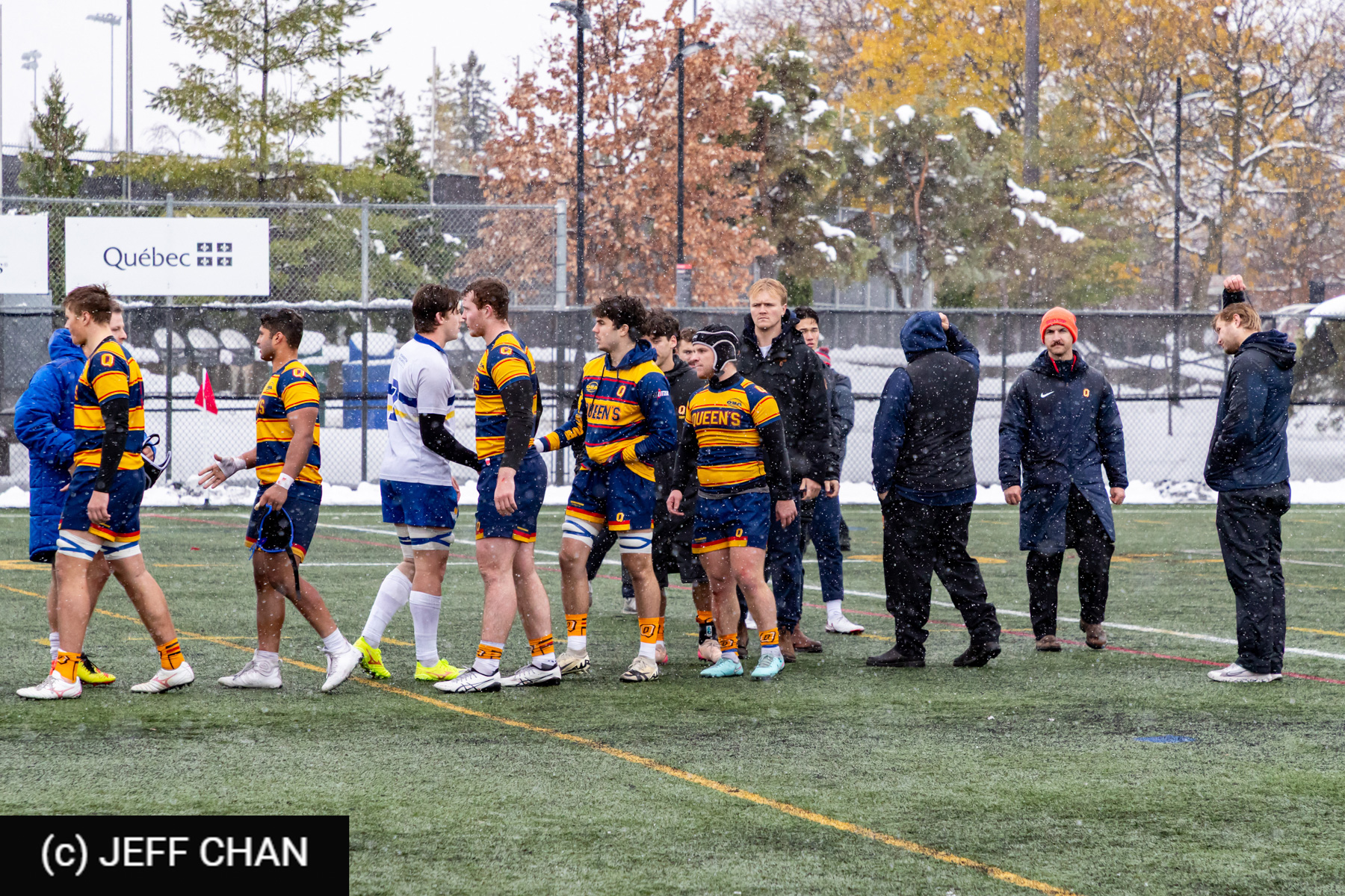 Connor HAY -  Queen's University - University of Victoria - Rugby - CANUMENS 2025 - Queen's University vs University of Victoria - Game#1 by Jeff Chan (#CANUMENS2581) Photo by: Jeff Chan | Siuxy Sports 2025-11-12