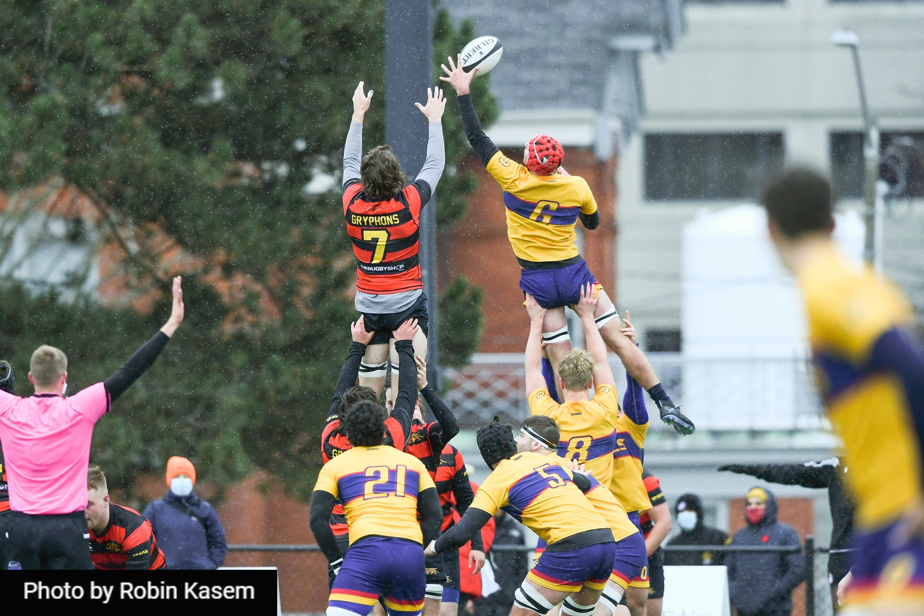  Queen's University - University of Guelph - Rugby - CANUMENS 2021 - Queen's U vs U Guelph - Bronze Game by Jeff Chan (#CANUMENS2111) Photo by: Jeff Chan | Siuxy Sports 2021-11-28