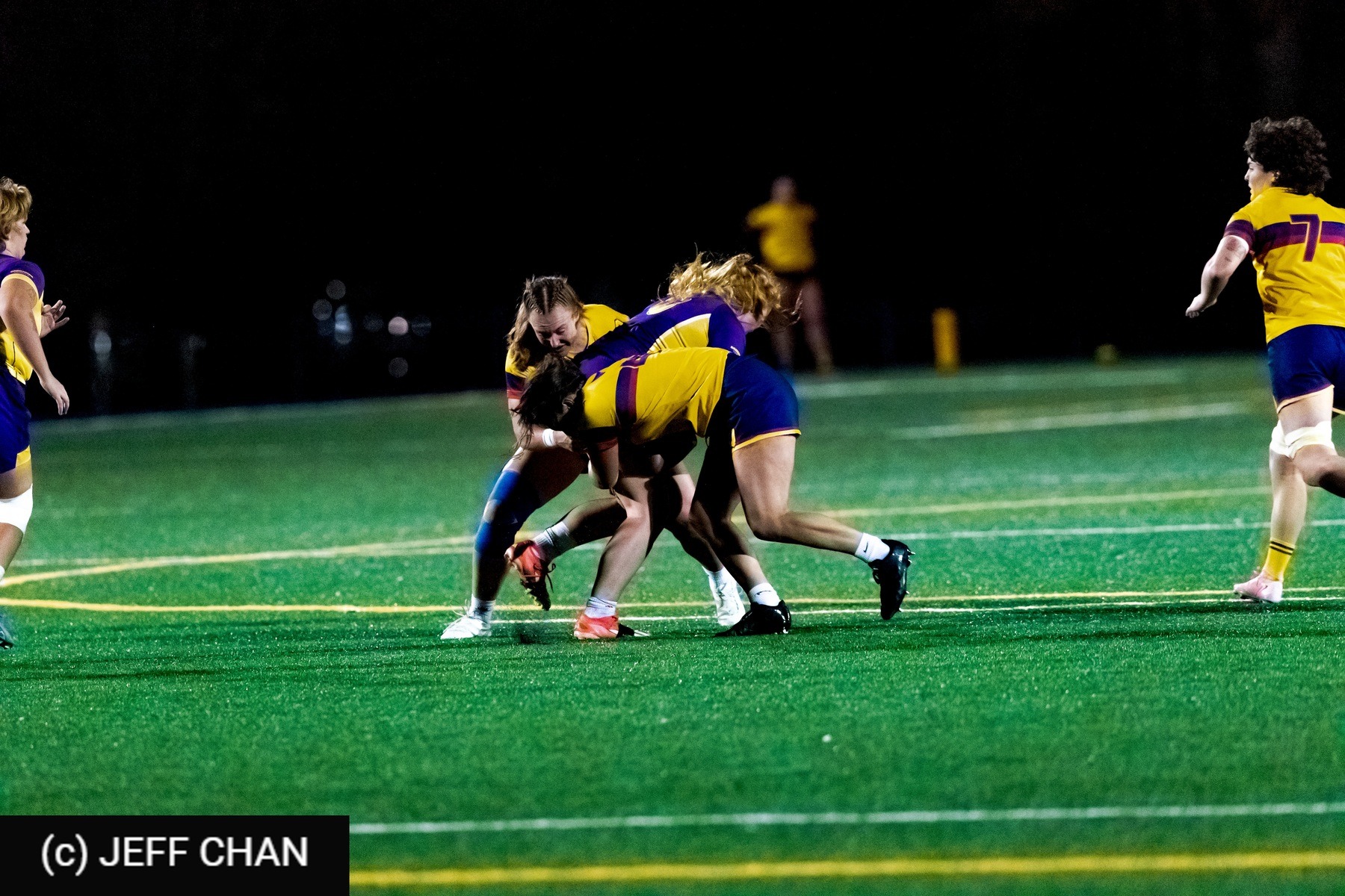  Queen's University - Wilfrid Laurier University - Rugby - OUA 2025 Queen's (W) vs Laurier (#OUW25QWLA10) Photo by: Jeff Chan | Siuxy Sports 2025-10-17