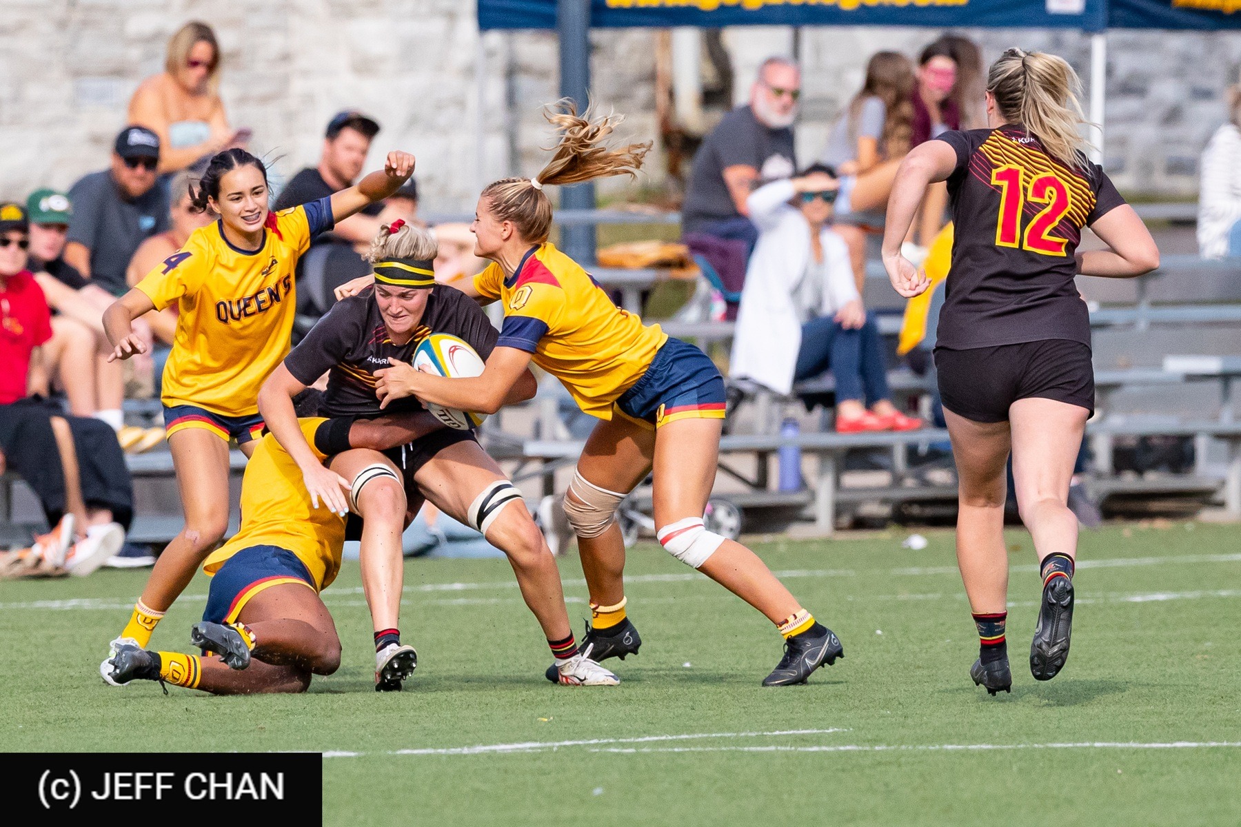  Queen's University - University of Guelph - Rugby - OUA 2023 Queen's (W) vs Guelph (#OUW23QWGU09) Photo by: Jeff Chan | Siuxy Sports 2023-09-23