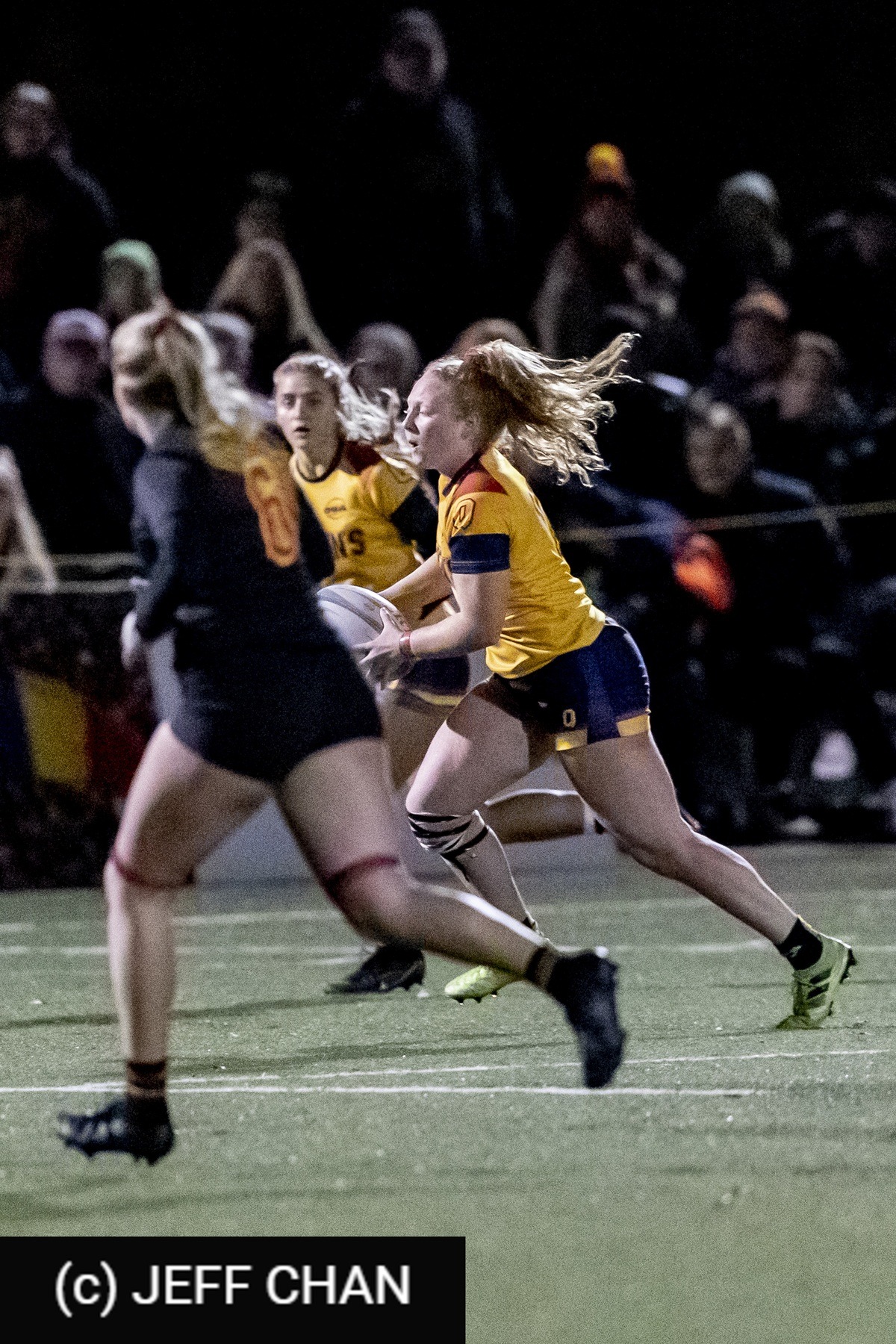  Queen's University - University of Guelph - Rugby - OUA 2022 Queen's (W) vs Guelph Champions (#OUW22QWGU10) Photo by: Jeff Chan | Siuxy Sports 2022-10-28