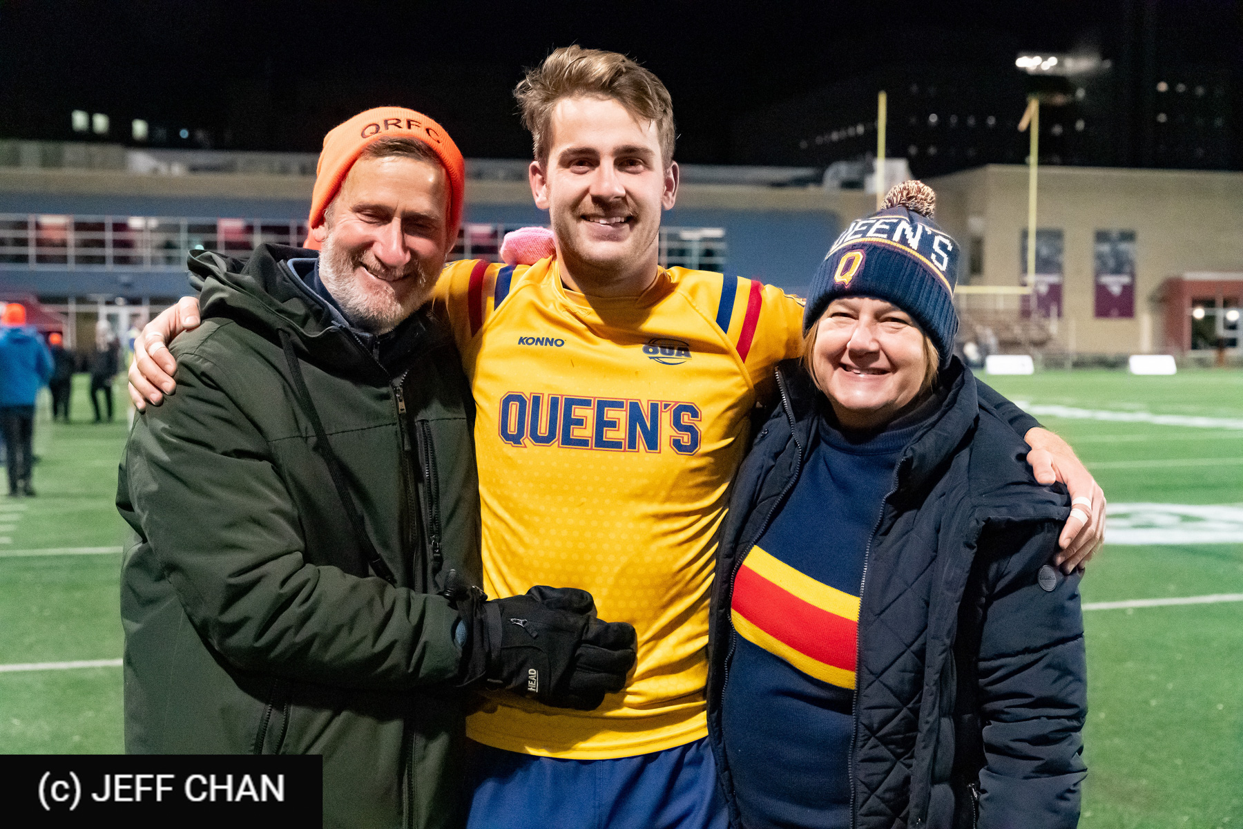 Eric GODDEN -  Queen's University - University of Victoria - Rugby - CANUMENS 2024 - Qtr final - Queen's vs UVic by Jeff Chan (#CANUMENS2403) Photo by: Jeff Chan | Siuxy Sports 2024-11-13