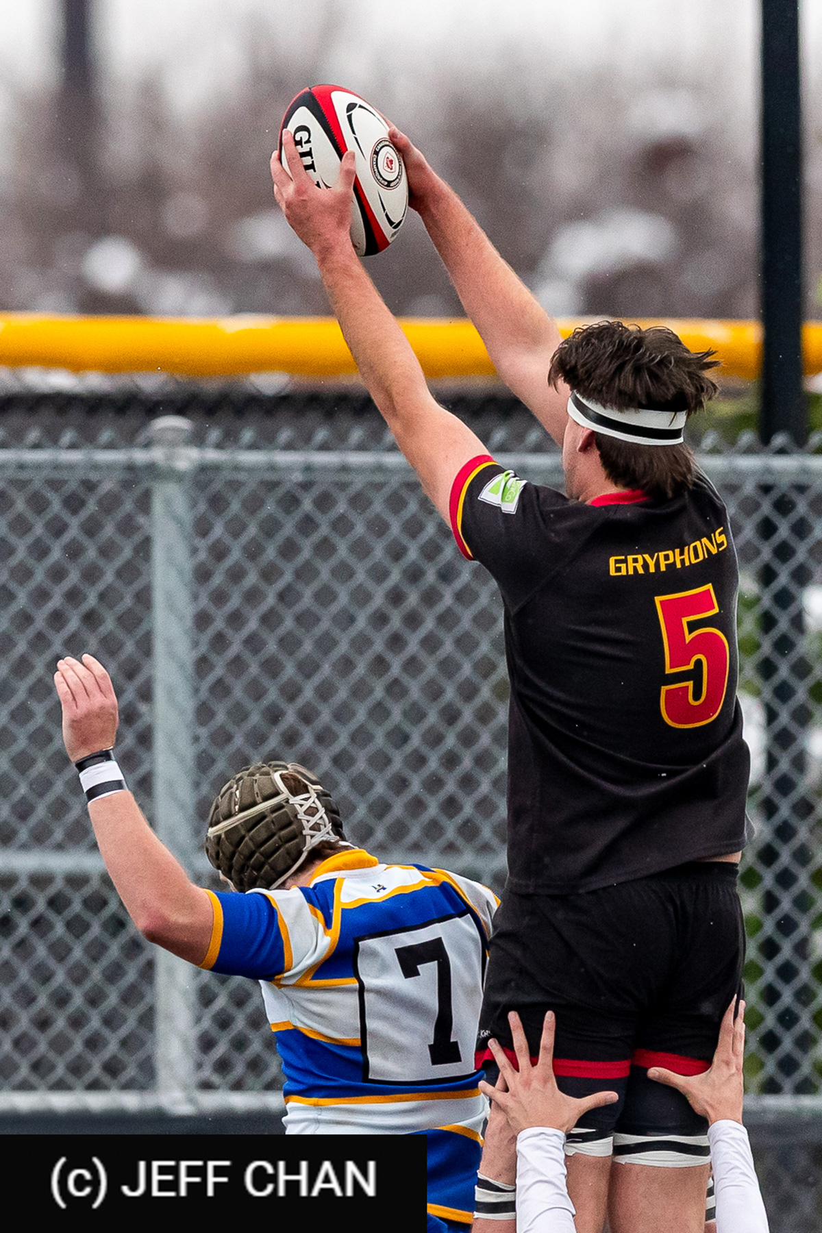  University of Guelph - University of British Columbia Okanagan - Rugby - CANUMENS 2025 - University of Guelph v University of British Columbia Okanagan - Game#2 by Jeff Chan (#CANUMENS2572) Photo by: Jeff Chan | Siuxy Sports 2025-11-12