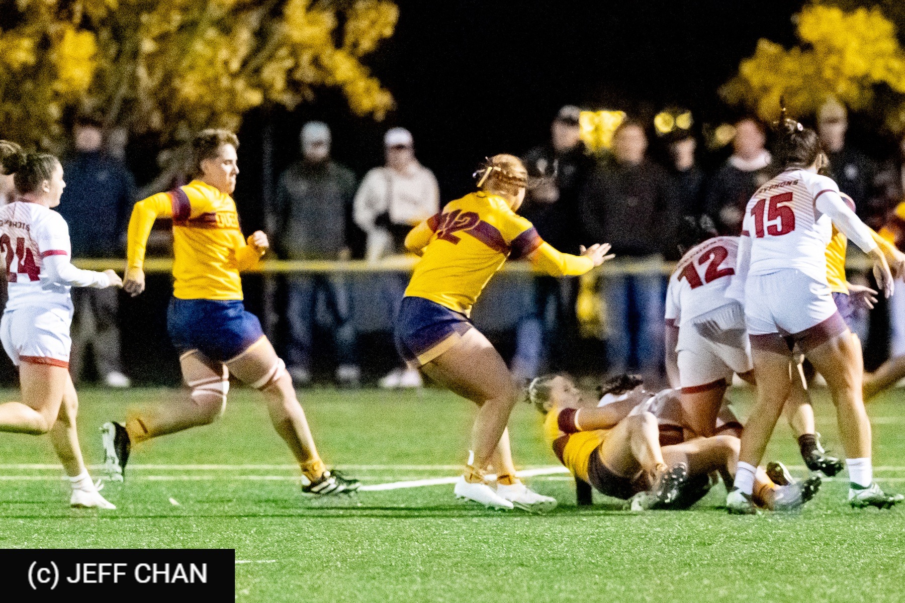  Queen's University - University of Guelph - Rugby - OUA 2025 Queen's (W) vs Guelph (#OUW25QWGU10) Photo by: Jeff Chan | Siuxy Sports 2025-10-24