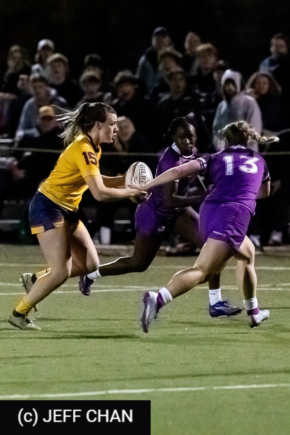  Queen's University - University of Western Ontario - Rugby - OUA 2024 Queen's (W) vs Western (#OUW24QWWE10) Photo by: Jeff Chan | Siuxy Sports 2024-10-18