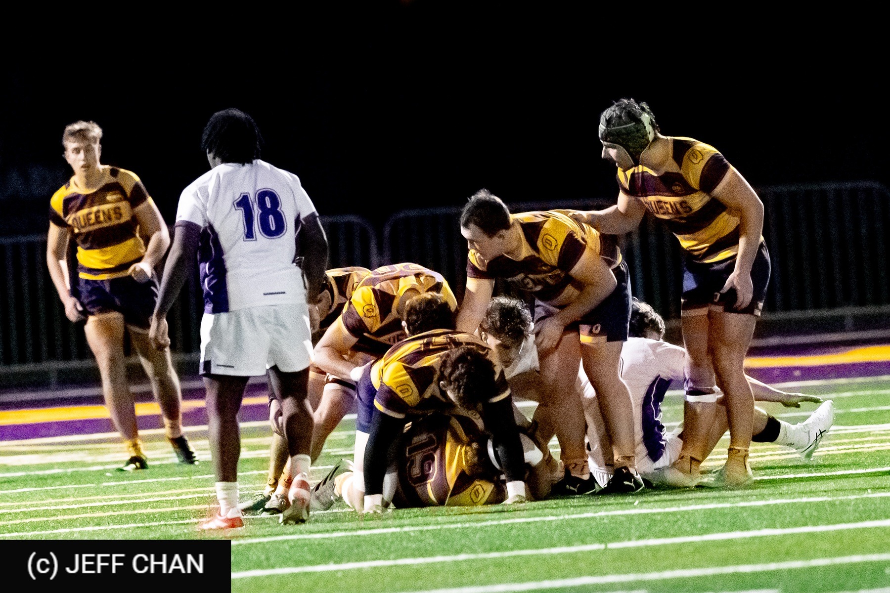  Queen's University - Wilfrid Laurier University - Rugby - OUA 2025 Queen's vs Laurier (#OUA25QULA10) Photo by: Jeff Chan | Siuxy Sports 2025-10-31