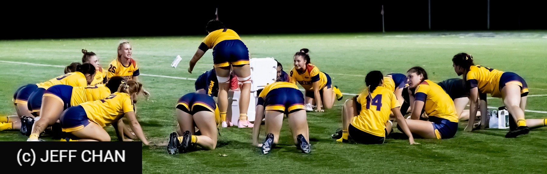  Queen's University - University of Western Ontario - Rugby - OUA 2024 Queen's (W) vs Western (#OUW24QWWE09) Photo by: Jeff Chan | Siuxy Sports 2024-09-27