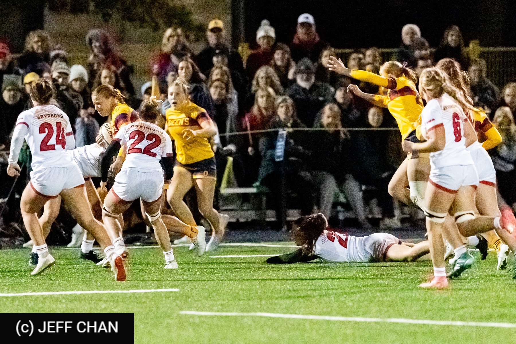  Queen's University - University of Guelph - Rugby - OUA 2025 Queen's (W) vs Guelph (#OUW25QWGU10) Photo by: Jeff Chan | Siuxy Sports 2025-10-24