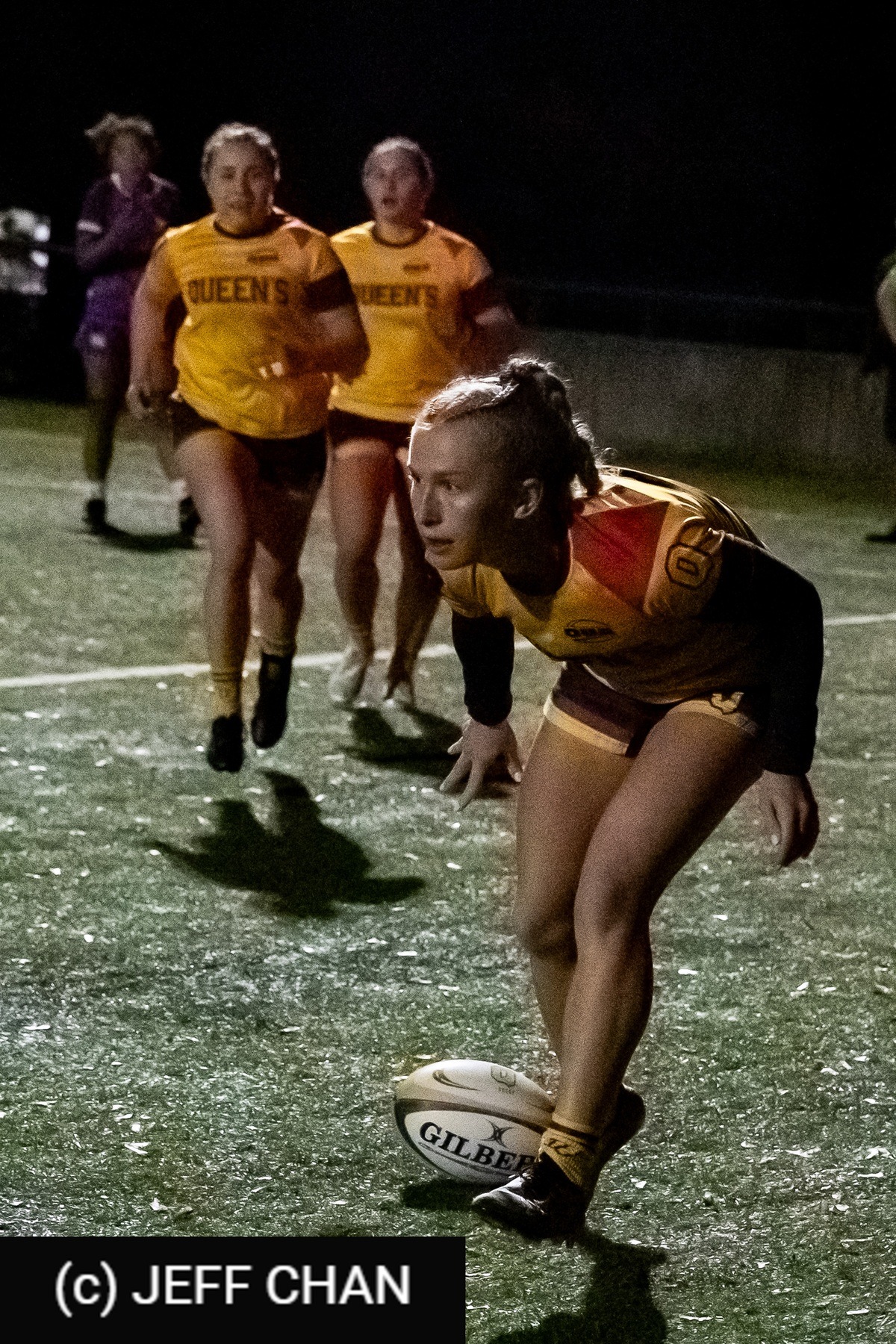  Queen's University - University of Western Ontario - Rugby - OUA 2024 Queen's (W) vs Western (#OUW24QWWE10) Photo by: Jeff Chan | Siuxy Sports 2024-10-18