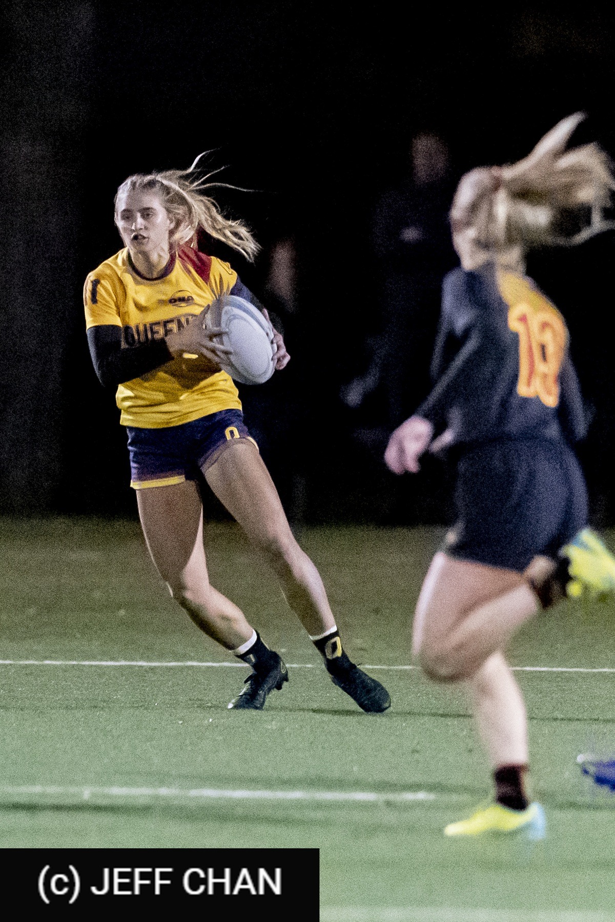  Queen's University - University of Guelph - Rugby - OUA 2022 Queen's (W) vs Guelph Champions (#OUW22QWGU10) Photo by: Jeff Chan | Siuxy Sports 2022-10-28