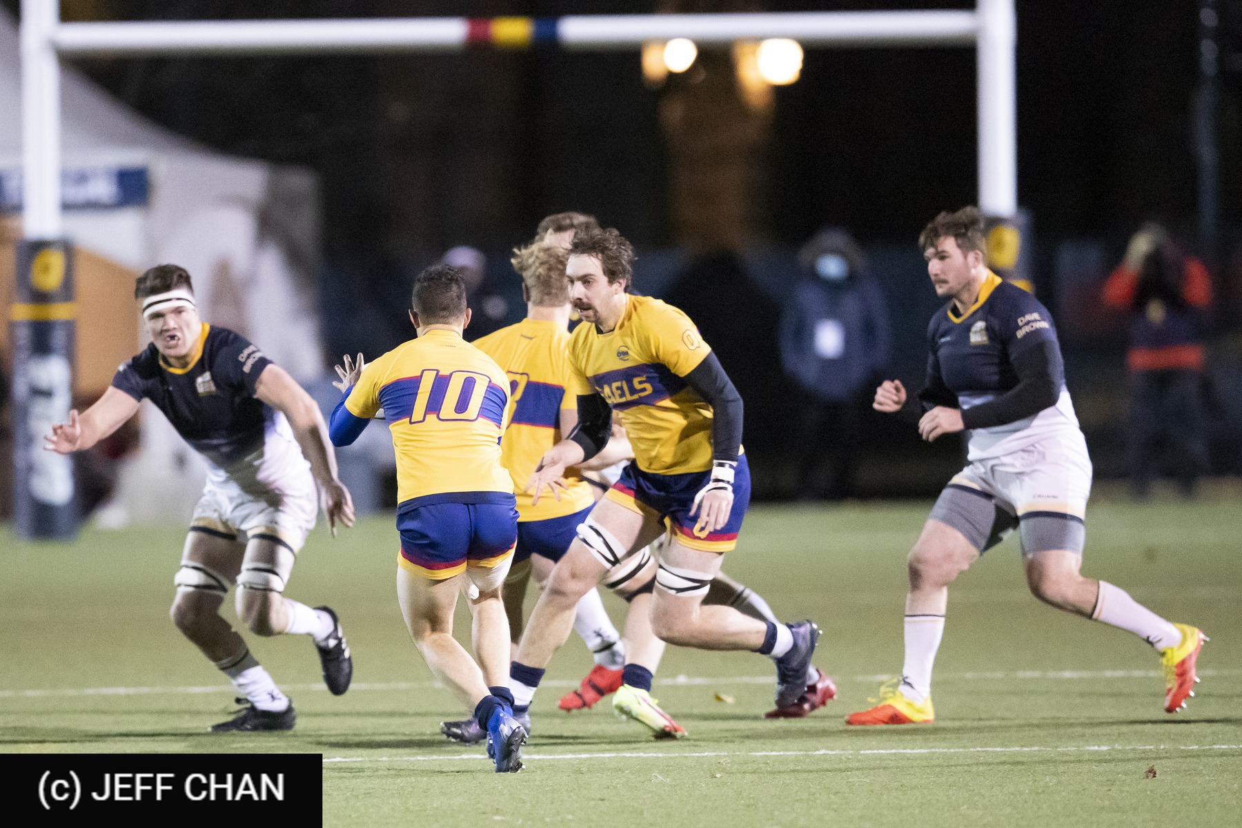 Cole HICKEY -  Queen's University - University of British Columbia - Rugby - CANUMENS 2021 - Queen's U vs U British Columbia - by Jeff Chan (#CANUMENS2105) Photo by: Jeff Chan | Siuxy Sports 2021-11-26