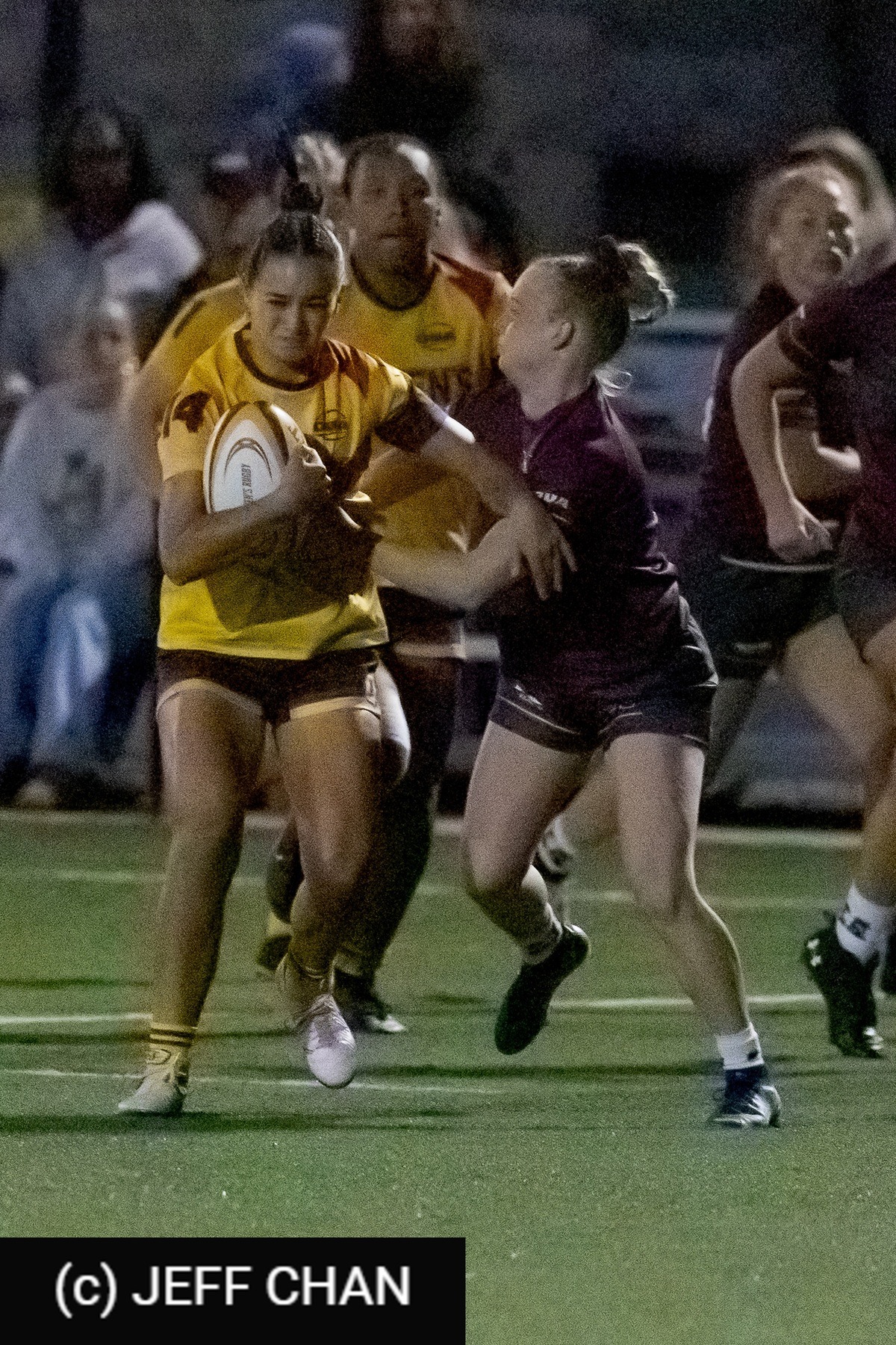  Queen's University - McMaster University - Rugby - OUA 2024 Queen's (W) vs McMaster (#OUW24QWMC10) Photo by: Jeff Chan | Siuxy Sports 2024-10-05