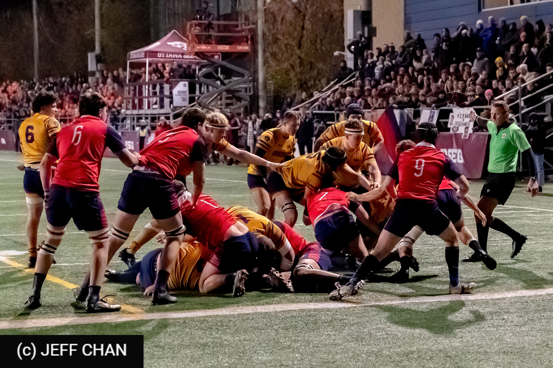  ÉTS (École de technologie supérieure) - Queen's University - Rugby - CANUMENS 2024 - Final - ETS vs Queen's by Jeff Chan (#CANUMENS2412) Photo by: Jeff Chan | Siuxy Sports 2024-11-17