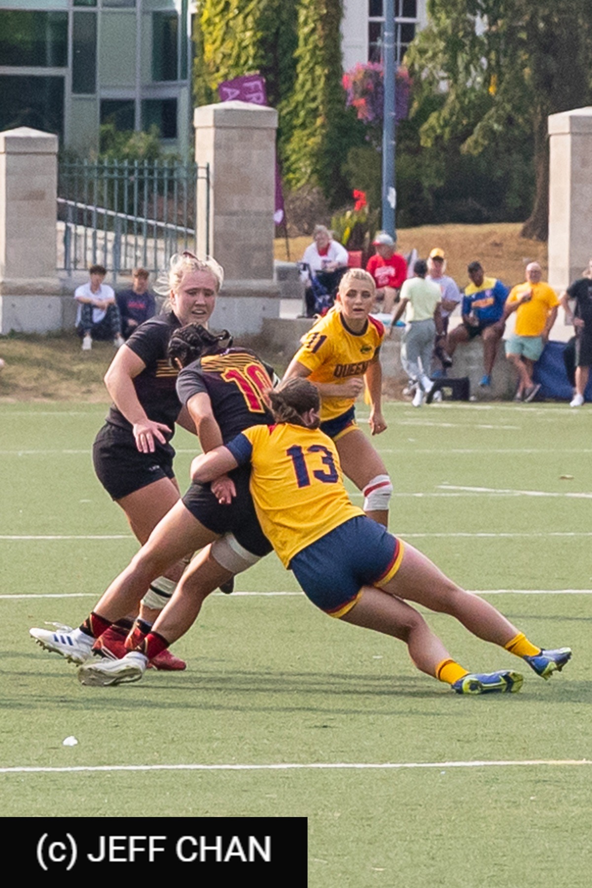  Queen's University - University of Guelph - Rugby - OUA 2023 Queen's (W) vs Guelph (#OUW23QWGU09) Photo by: Jeff Chan | Siuxy Sports 2023-09-23