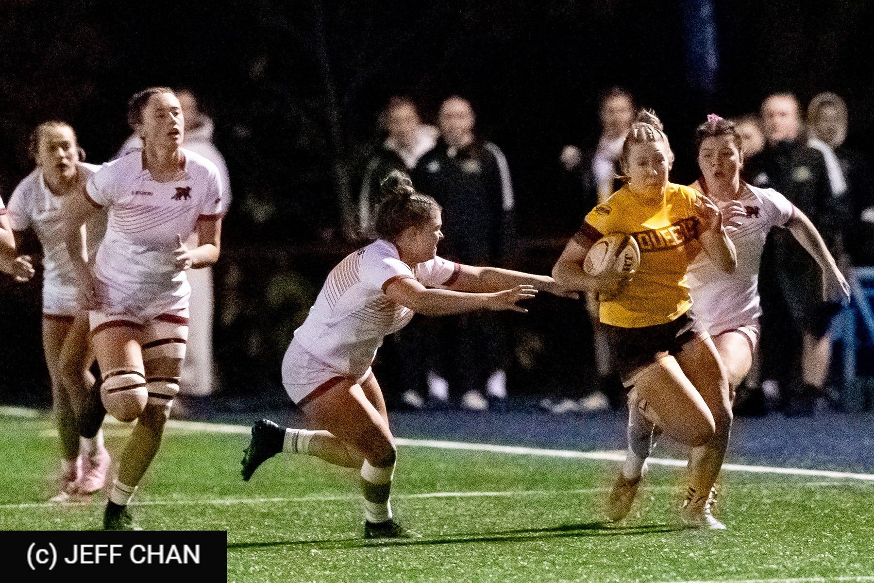 Queen's University - University of Guelph - Rugby - OUA 2025 Queen's (W) vs Guelph (#OUW25QWGU10) Photo by: Jeff Chan | Siuxy Sports 2025-10-24