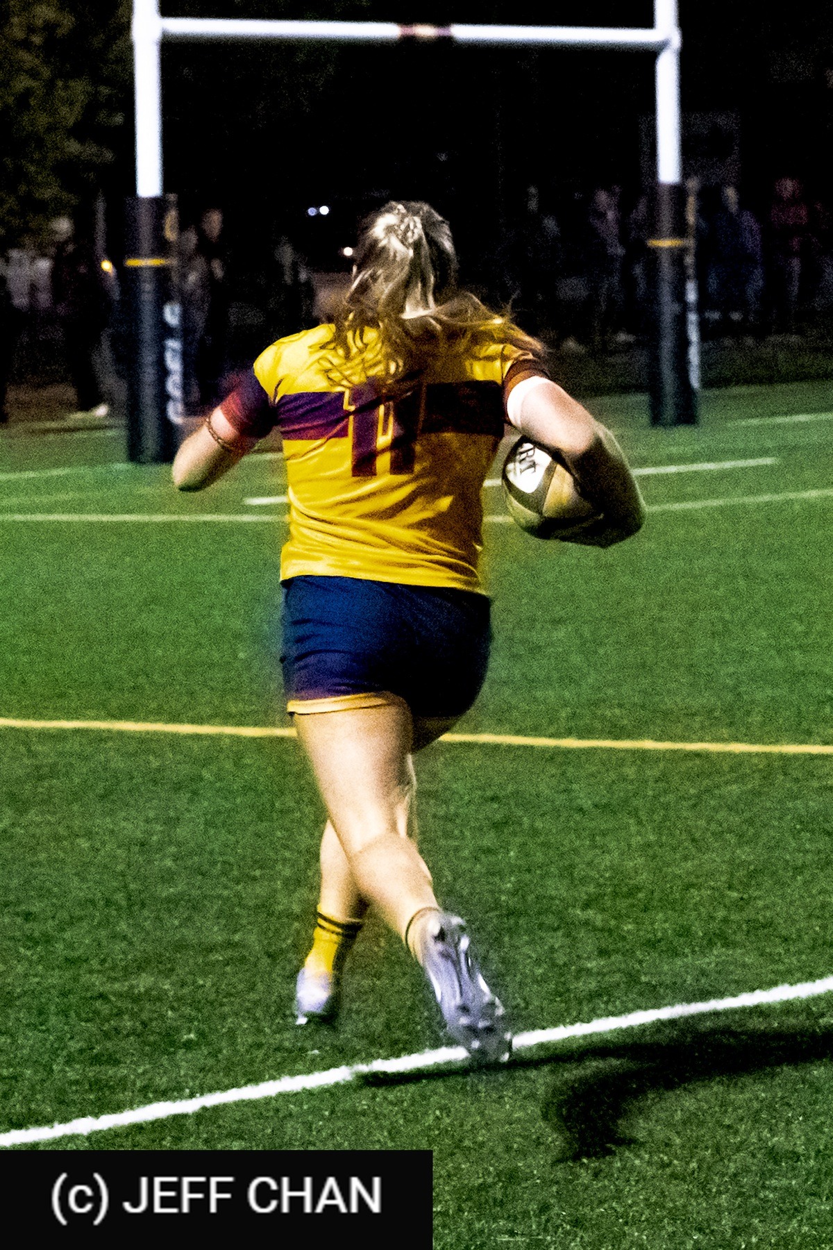  Queen's University - Wilfrid Laurier University - Rugby - OUA 2025 Queen's (W) vs Laurier (#OUW25QWLA10) Photo by: Jeff Chan | Siuxy Sports 2025-10-17