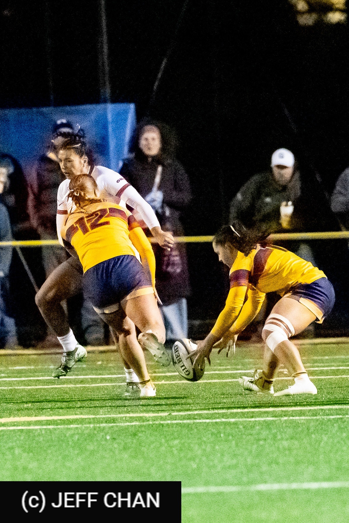  Queen's University - University of Guelph - Rugby - OUA 2025 Queen's (W) vs Guelph (#OUW25QWGU10) Photo by: Jeff Chan | Siuxy Sports 2025-10-24