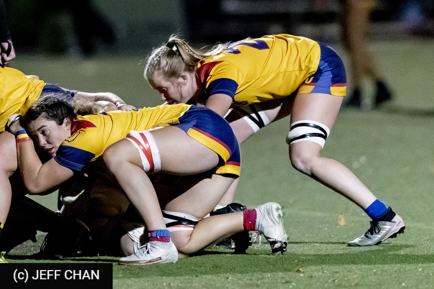  Queen's University - University of Guelph - Rugby - OUA 2022 Queen's (W) vs Guelph Champions (#OUW22QWGU10) Photo by: Jeff Chan | Siuxy Sports 2022-10-28